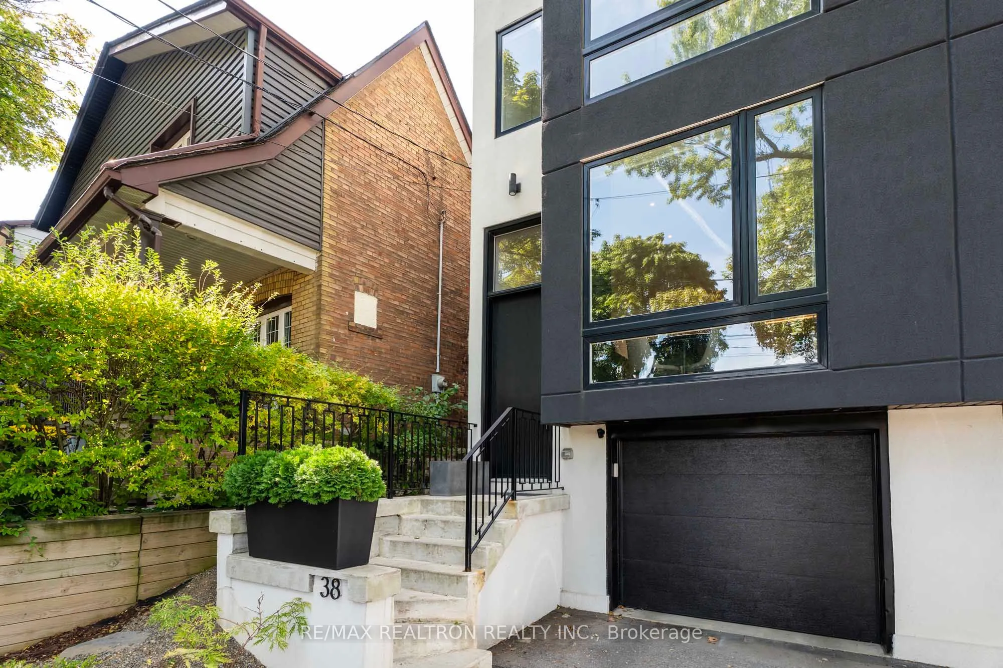 38 Alameda Avenue