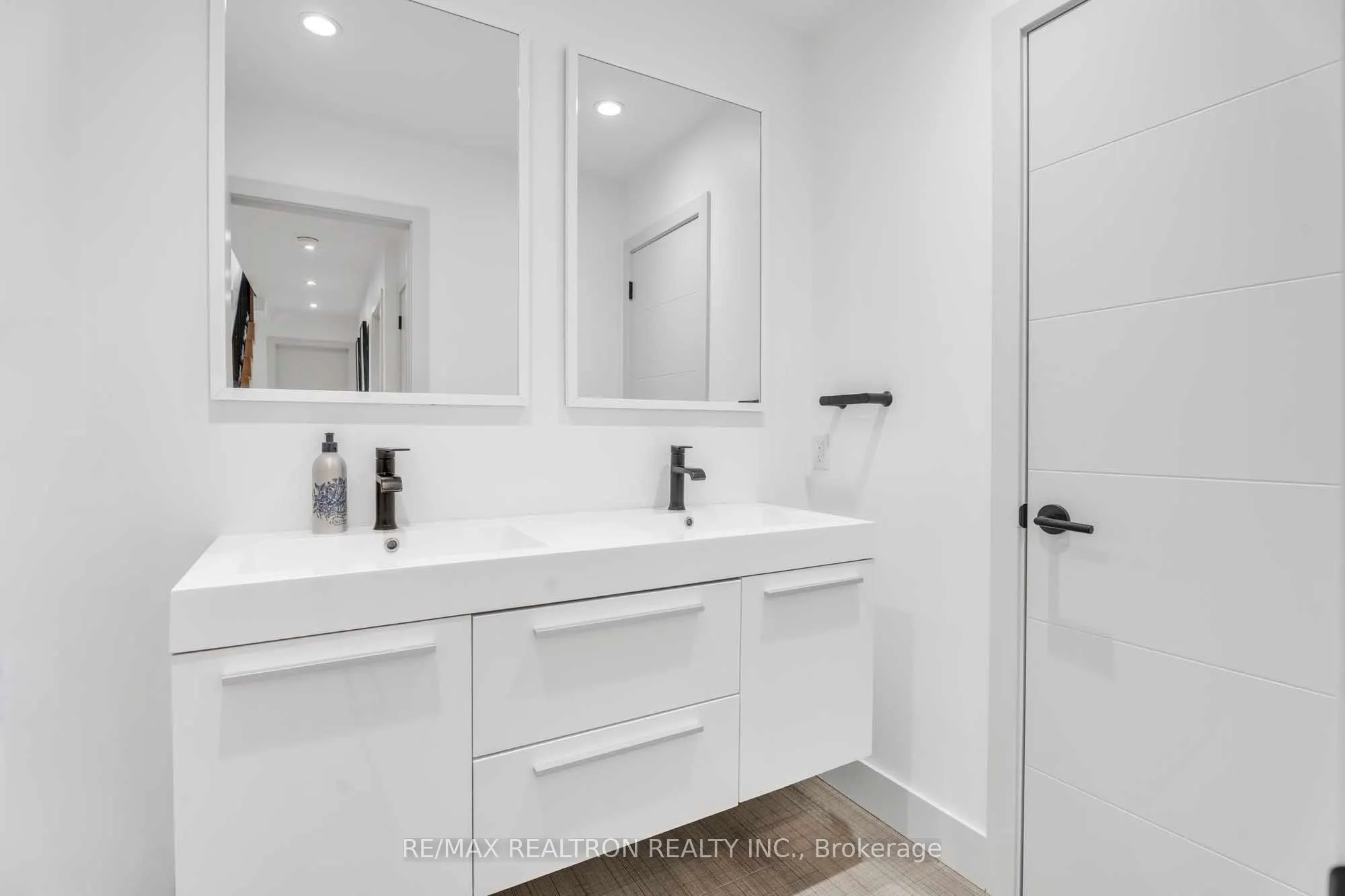 38 Alameda Avenue
