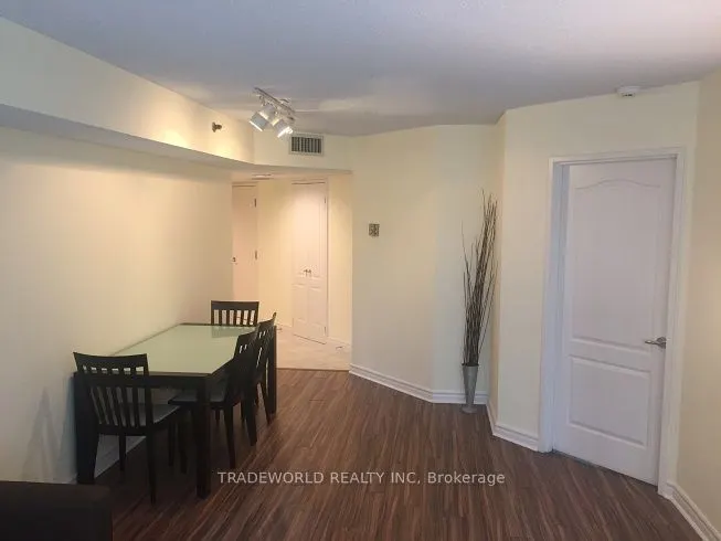 38 Elm Street, #1100