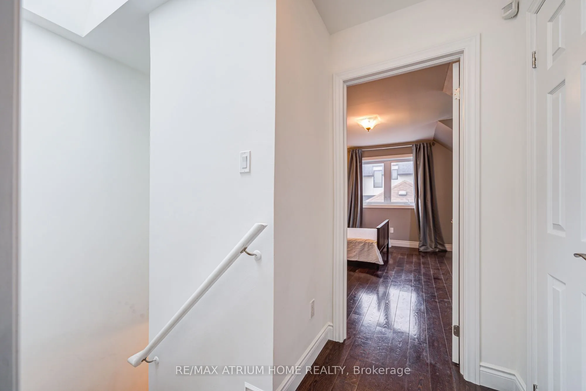 293 Poyntz Avenue
