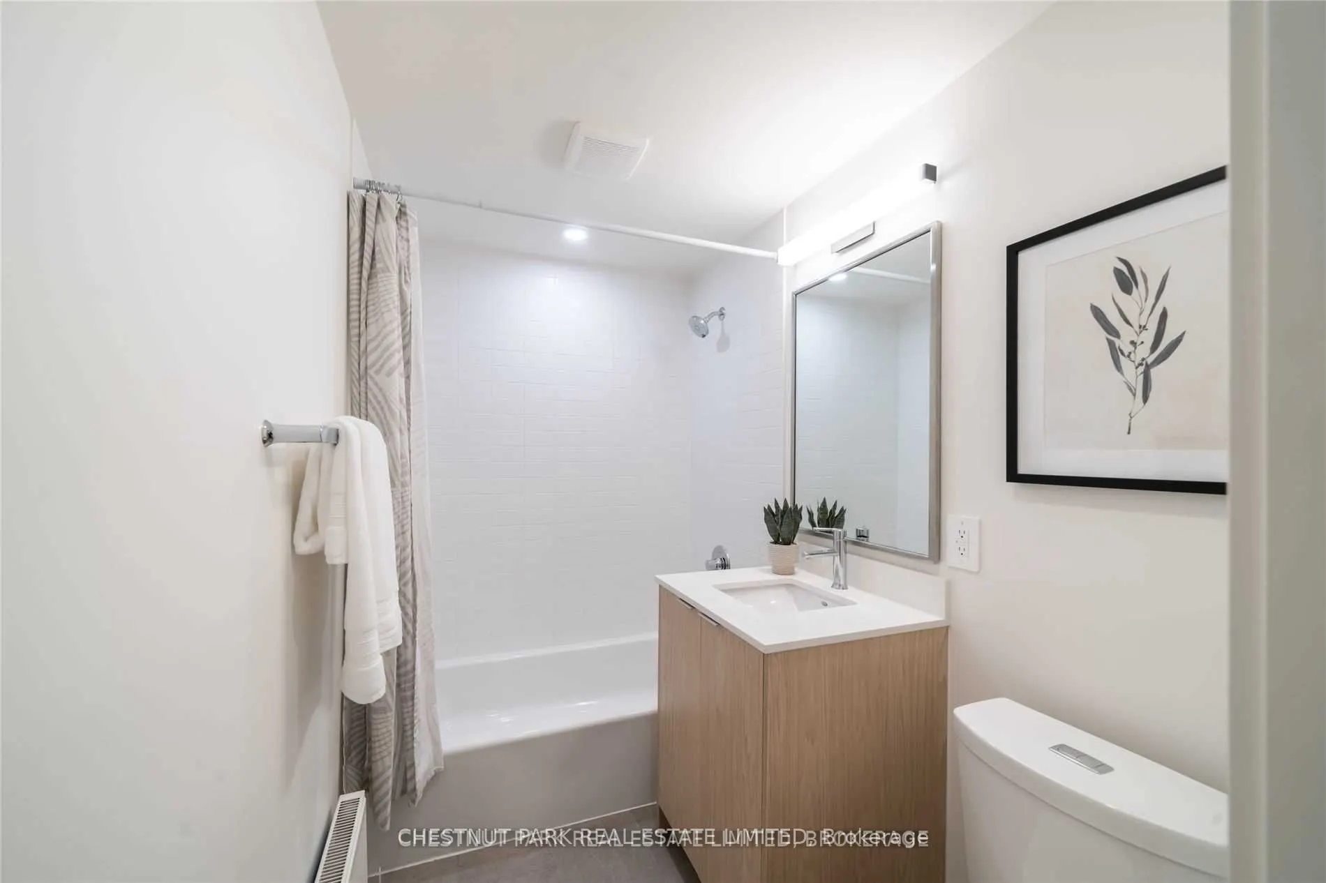 1472 Avenue Road, #2