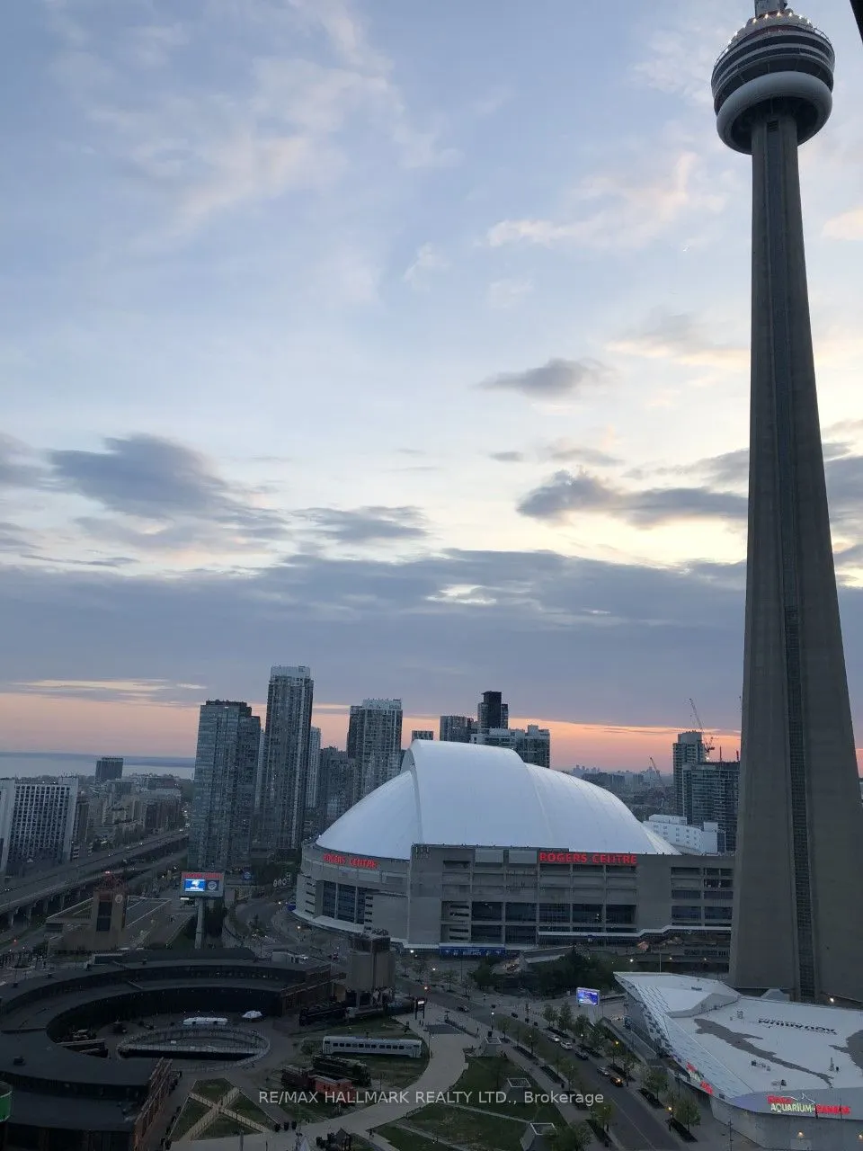 30 Grand Trunk Crescent, #3211