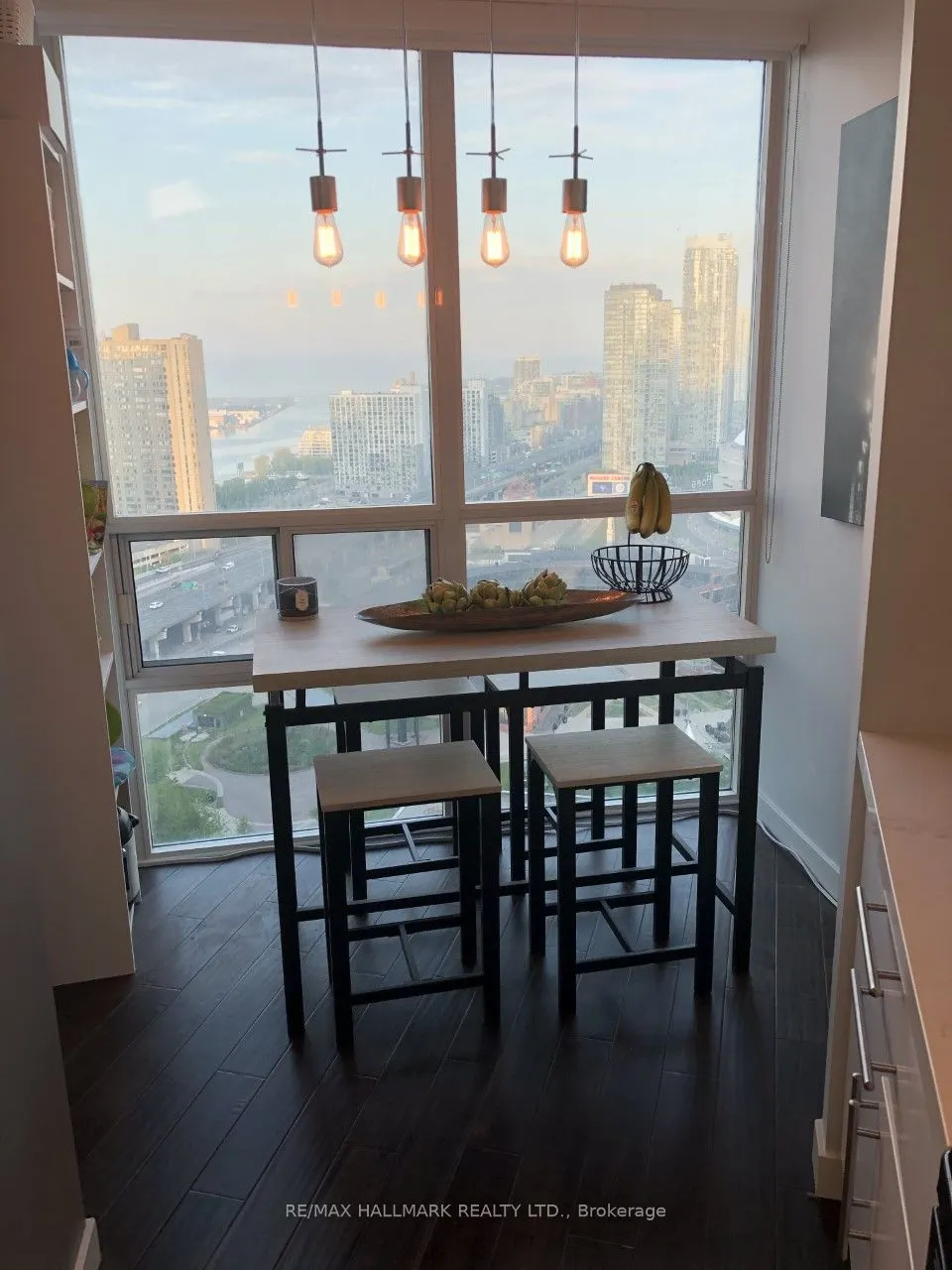 30 Grand Trunk Crescent, #3211