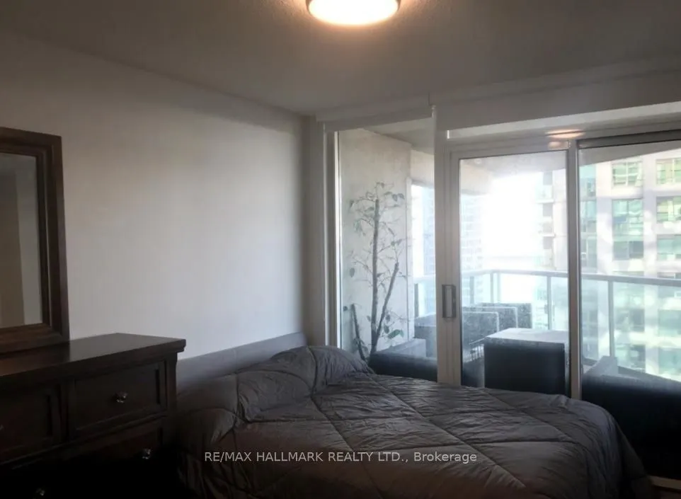 30 Grand Trunk Crescent, #3211