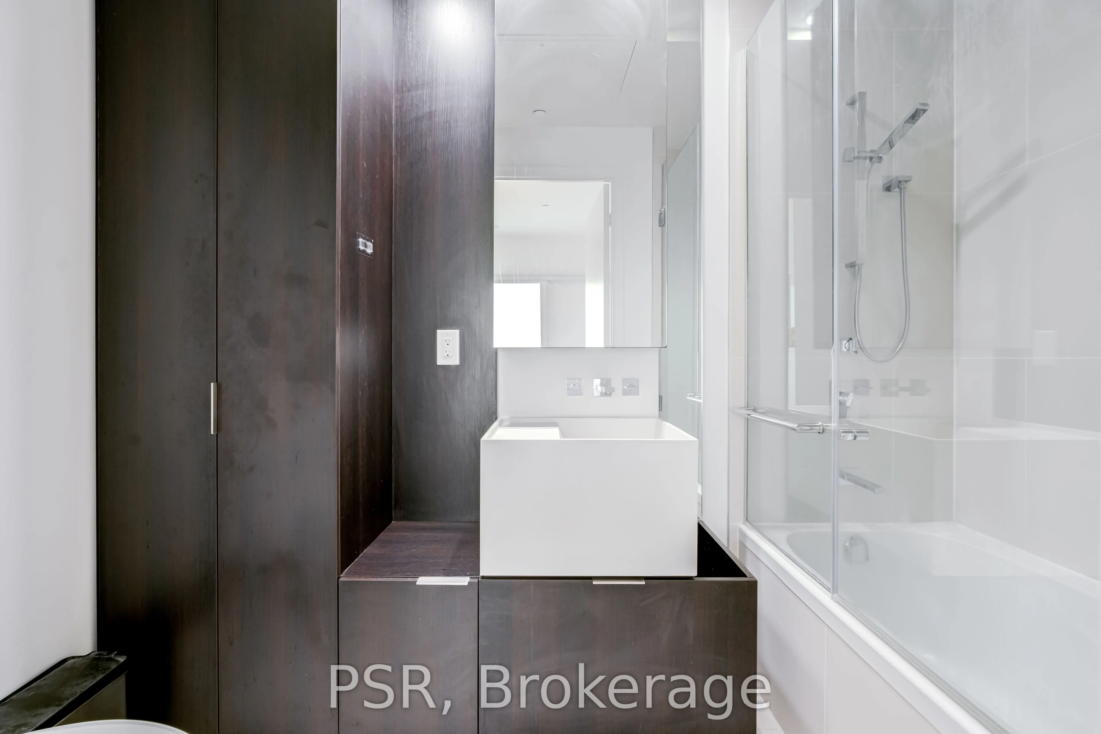 1 Bloor Street E, #410