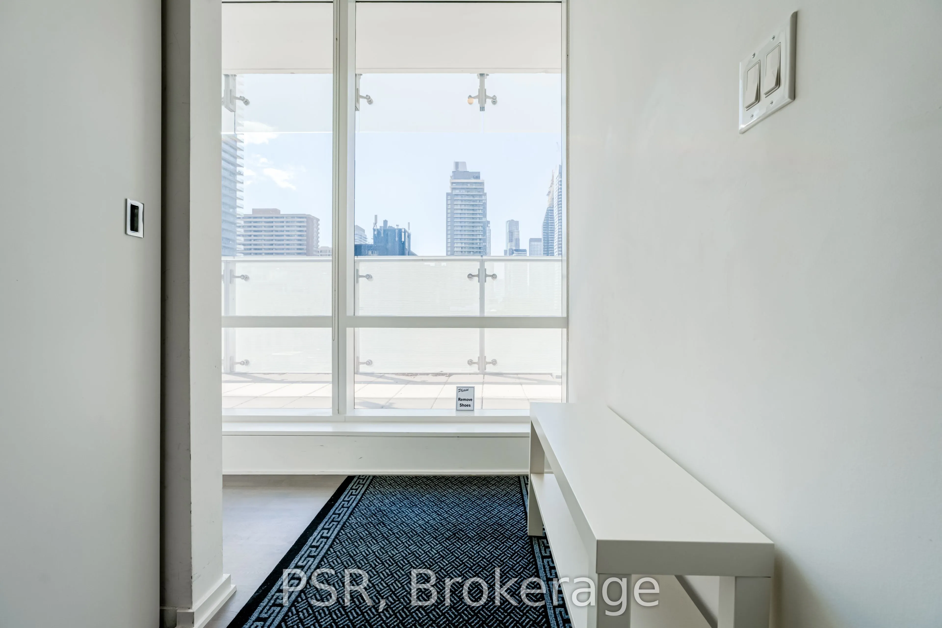 1 Bloor Street E, #410