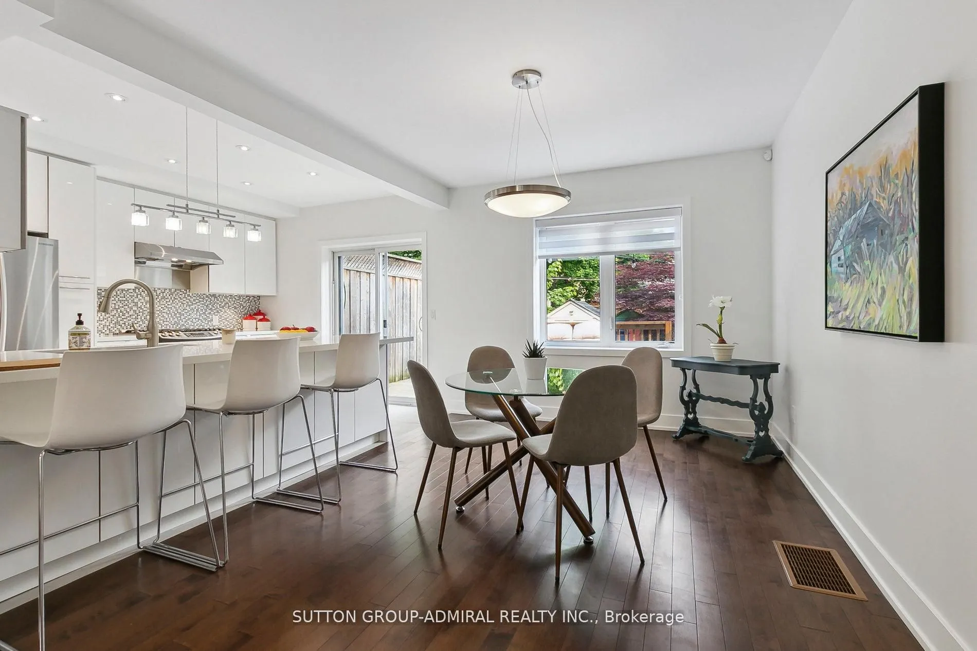 34 Elvina Gardens