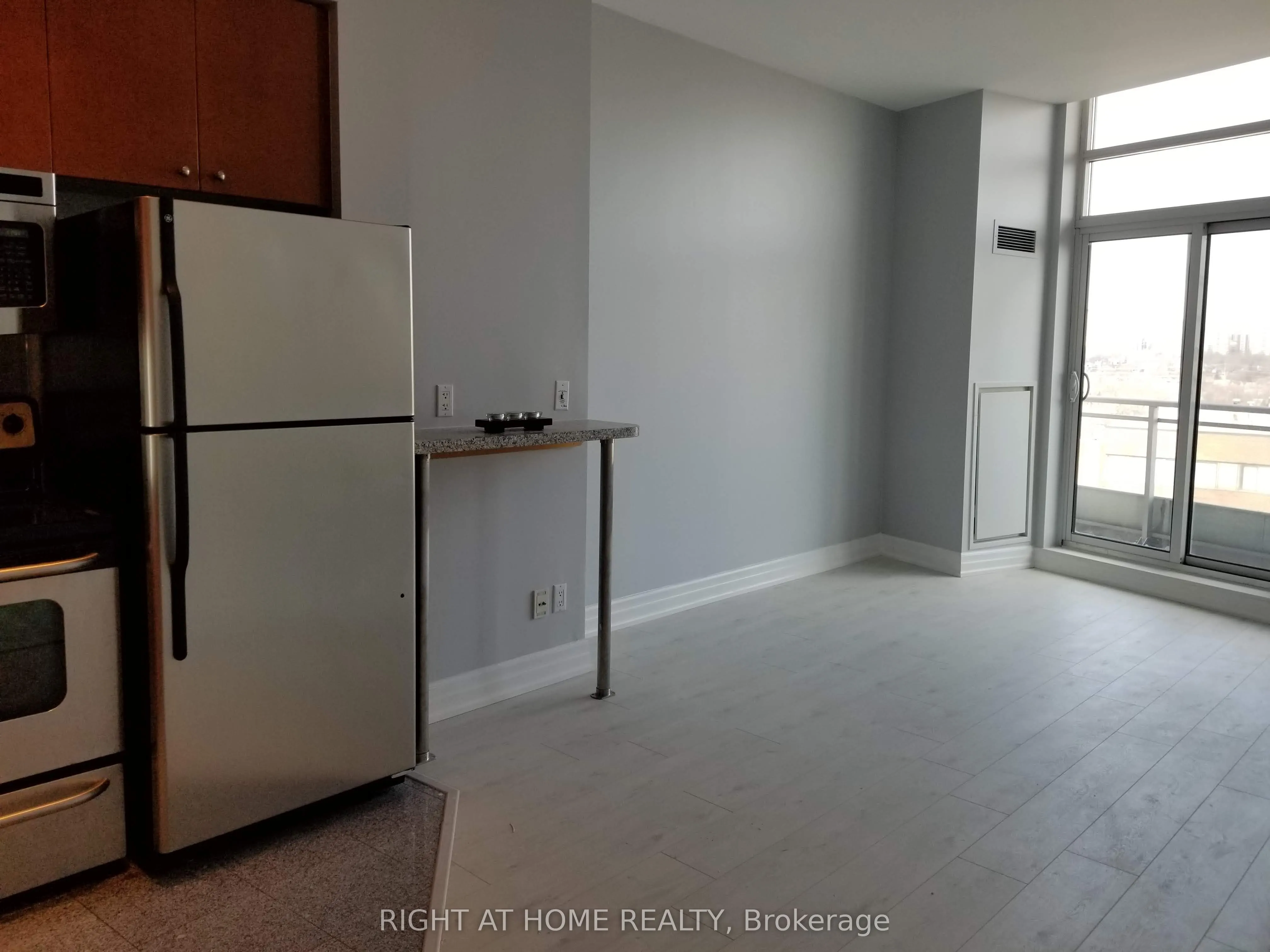 8 Scollard Street, #PH207