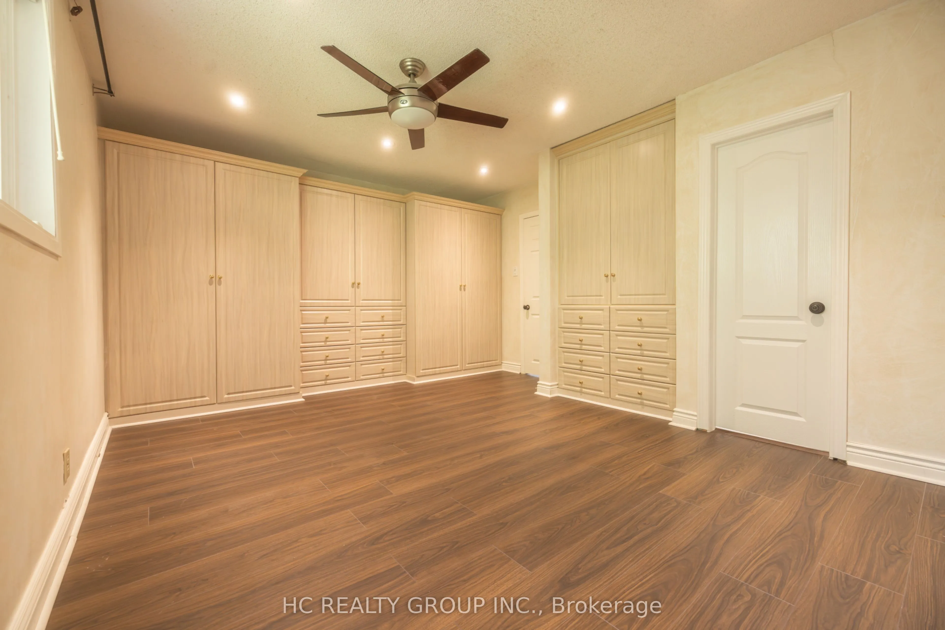 39 Dallington Drive