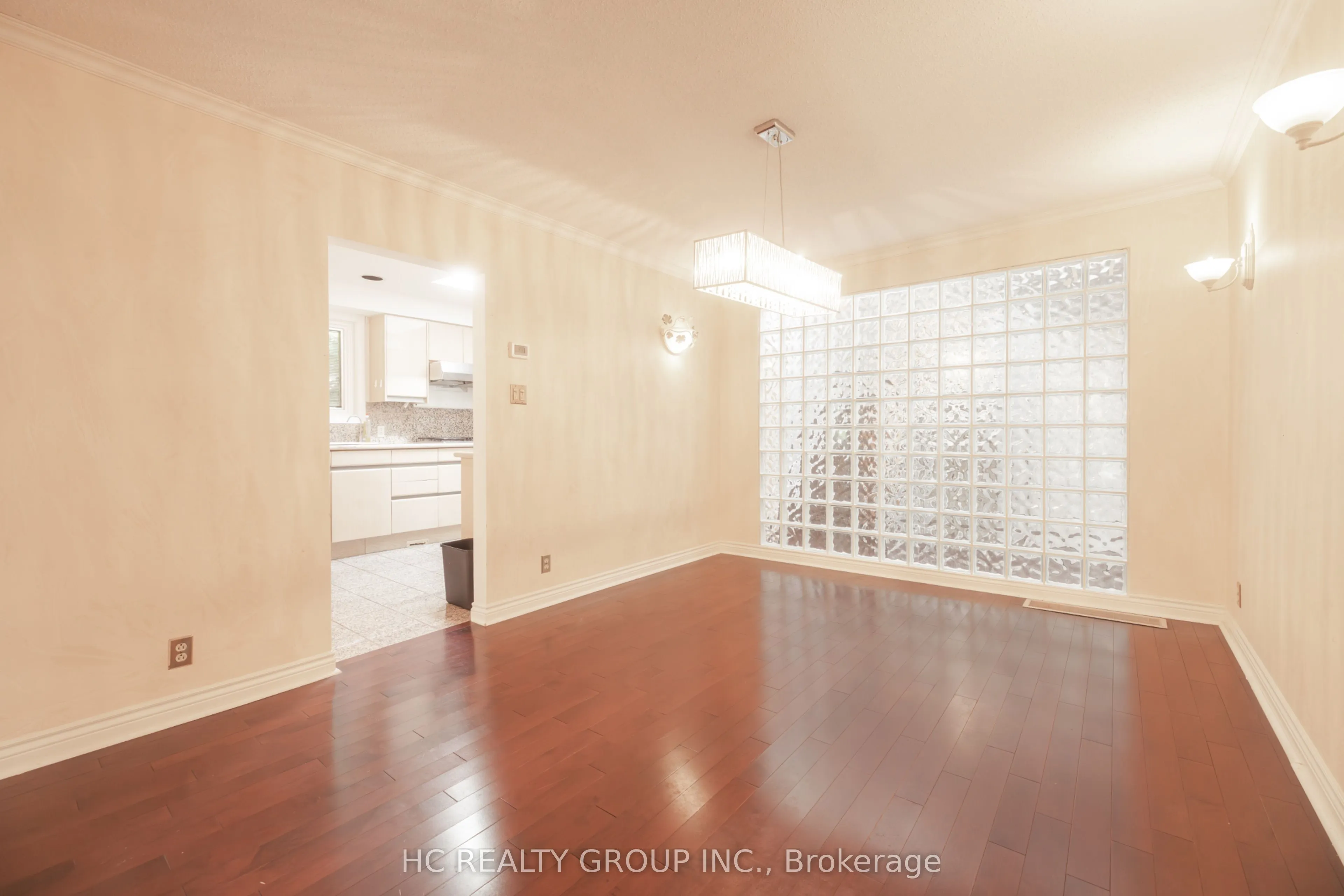 39 Dallington Drive