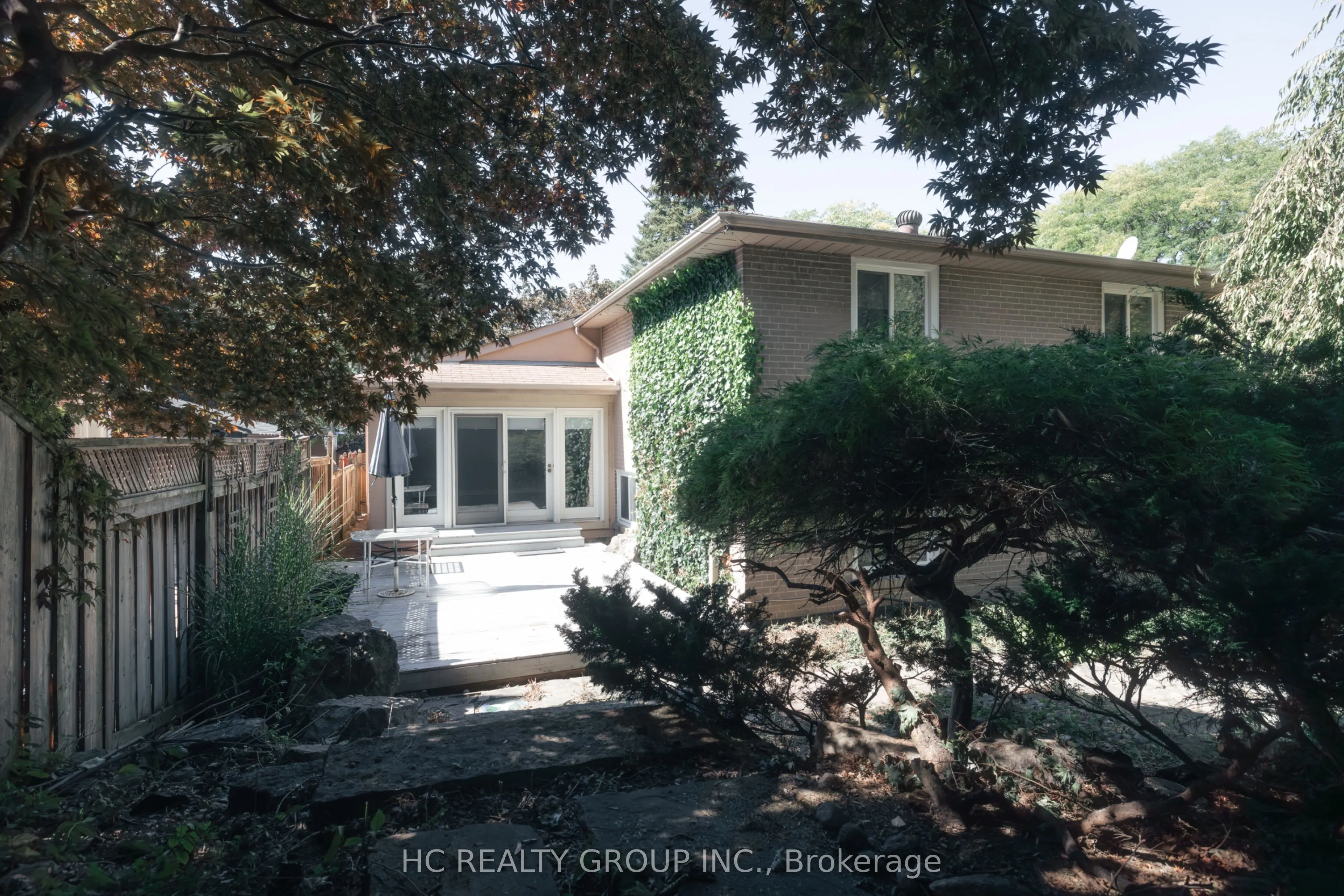 39 Dallington Drive