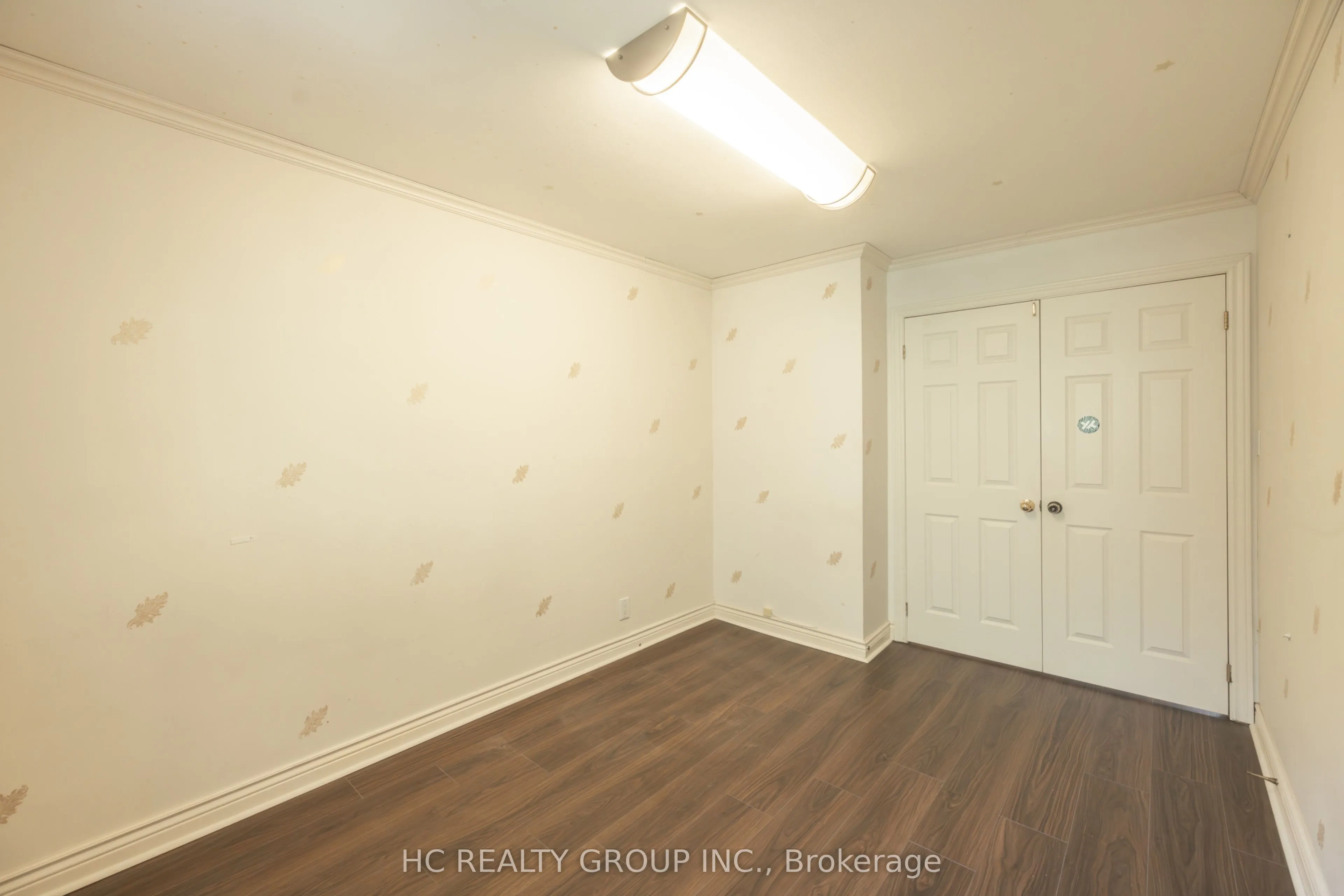 39 Dallington Drive