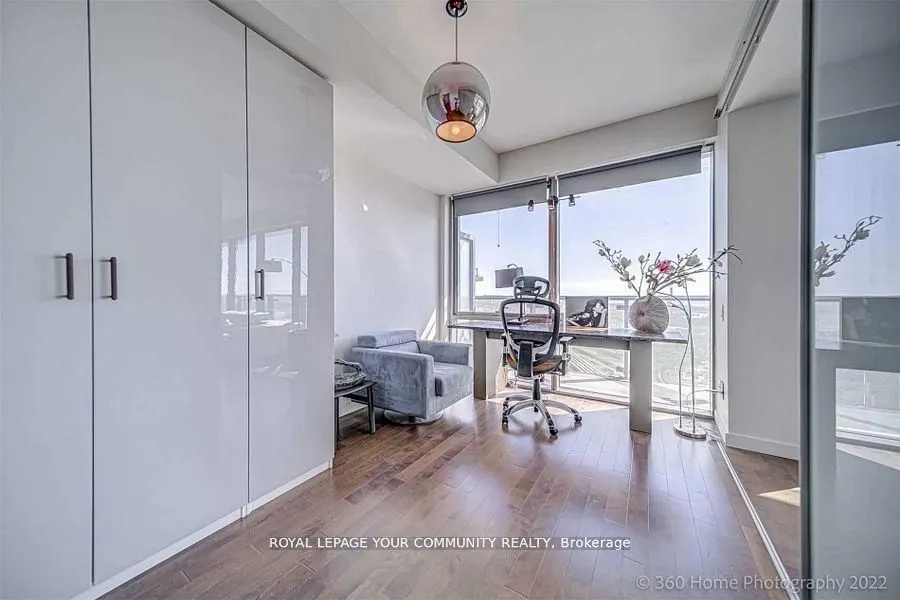 70 Distillery Lane, #3606