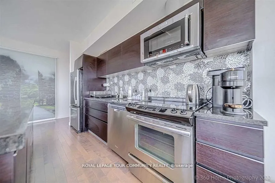 70 Distillery Lane, #3606