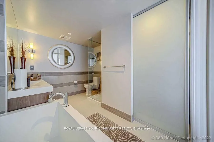 70 Distillery Lane, #3606