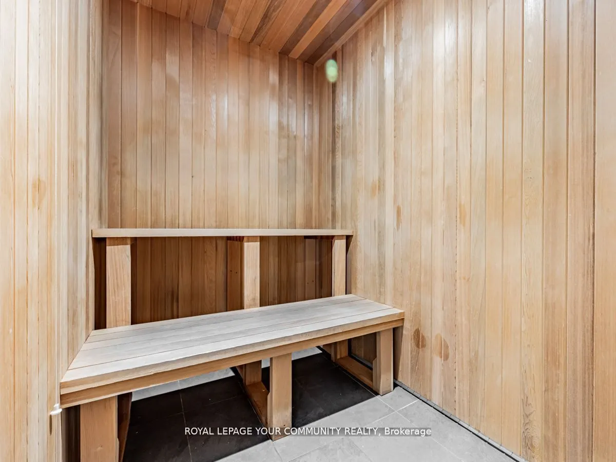 101 Erskine Avenue, #1402