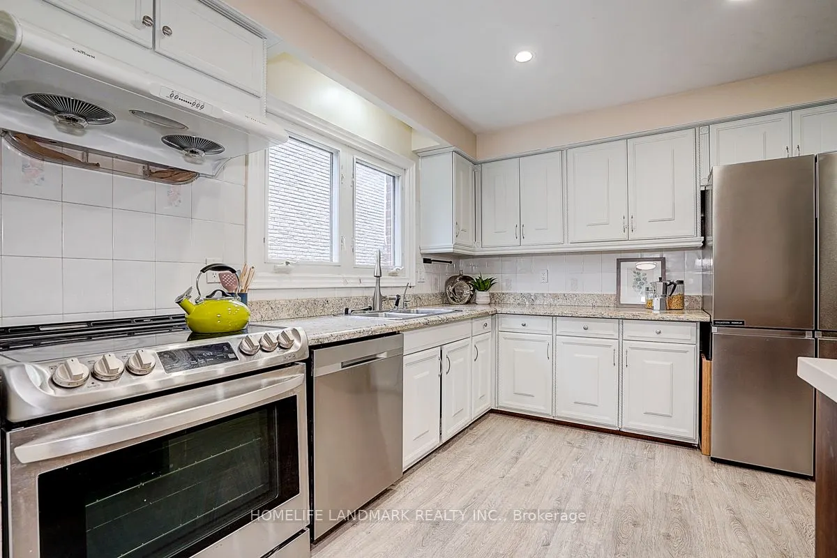 89 Whitehorn Crescent