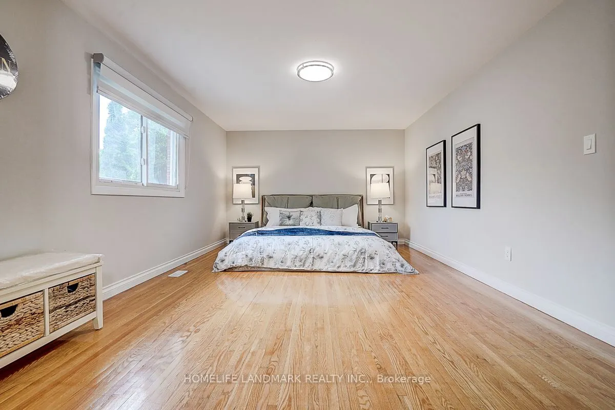 89 Whitehorn Crescent