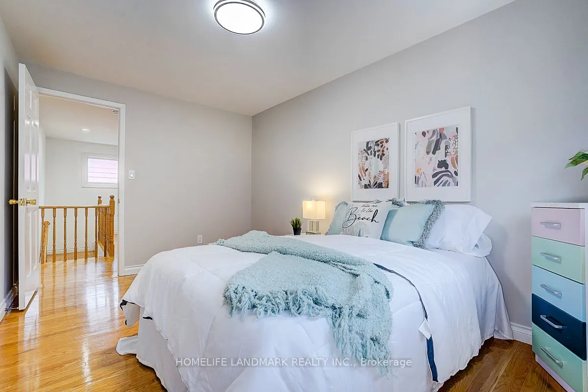 89 Whitehorn Crescent