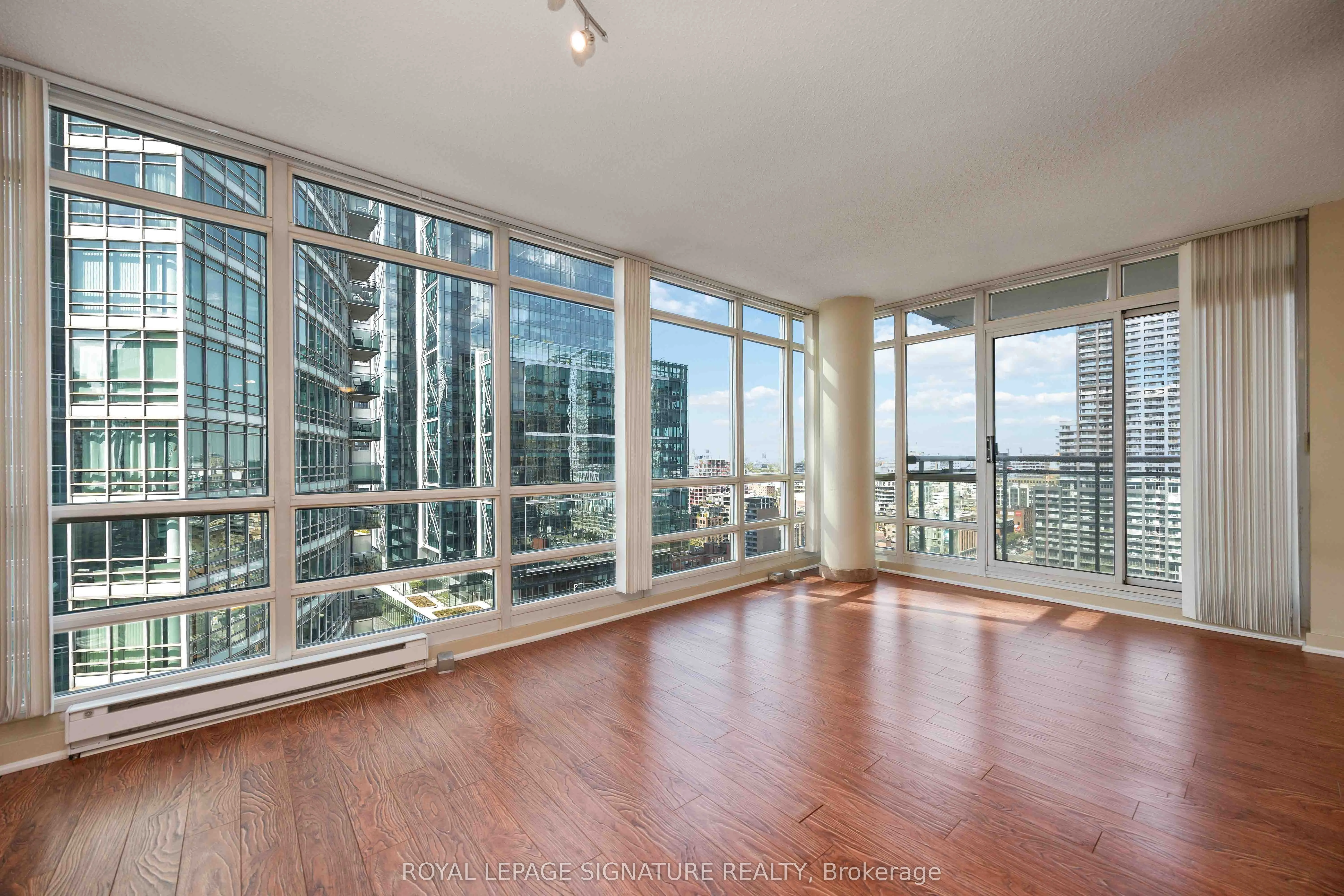 381 Front Street W, #2602