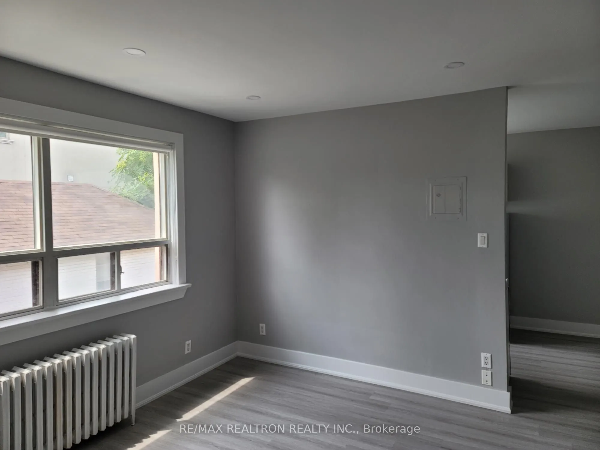 312 Douglas Avenue, #304