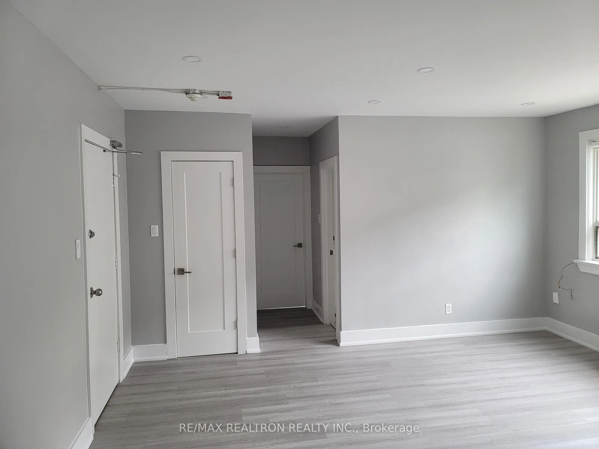 312 Douglas Avenue, #304