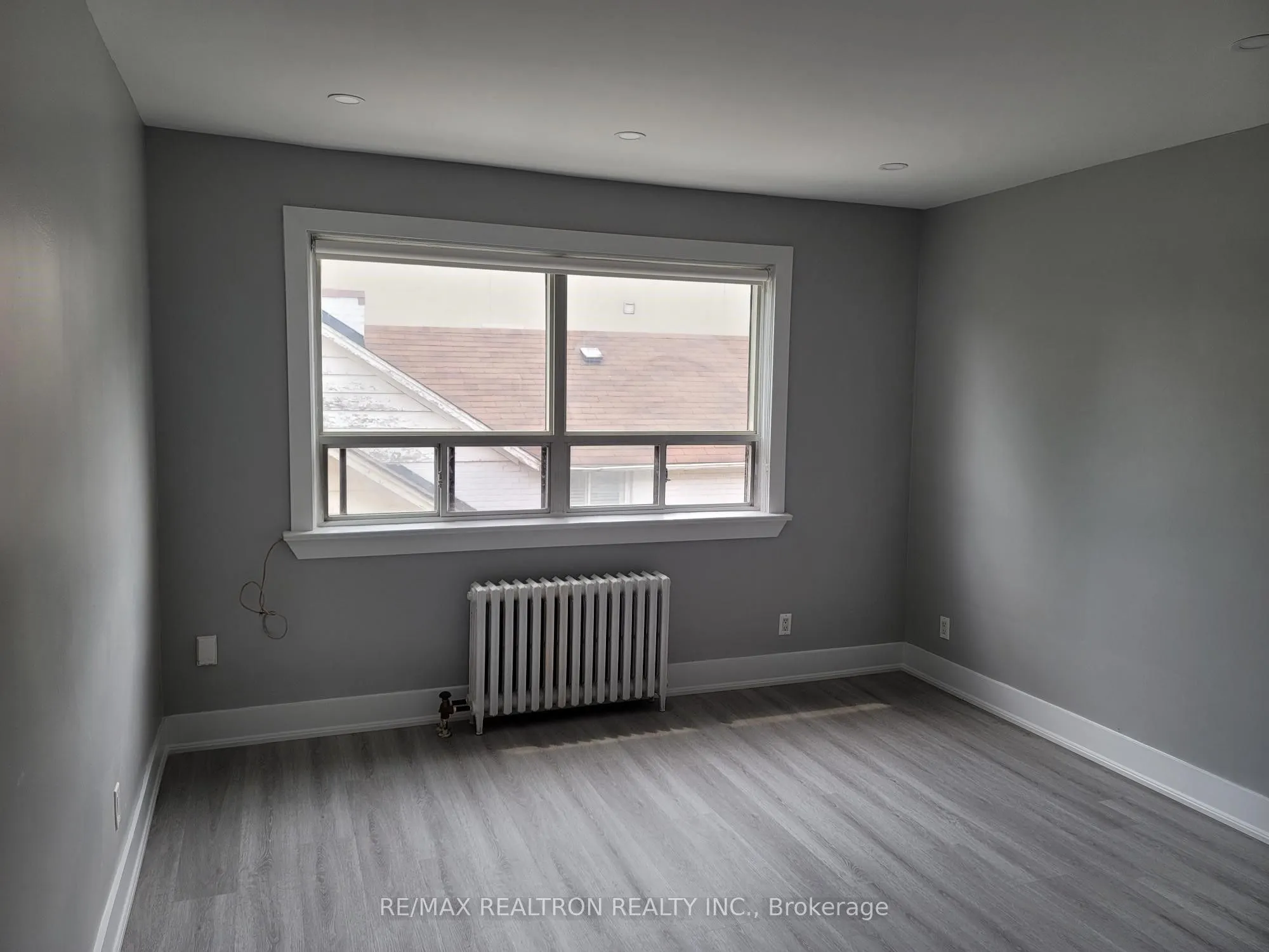 312 Douglas Avenue, #304