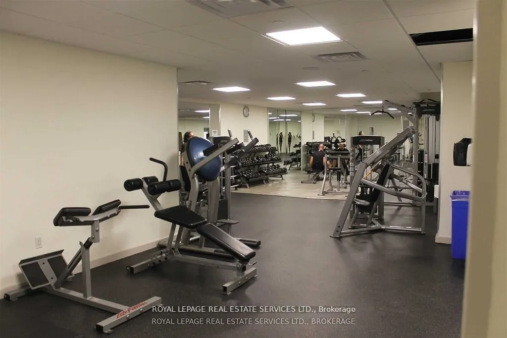 608A Wellington Street W, #5