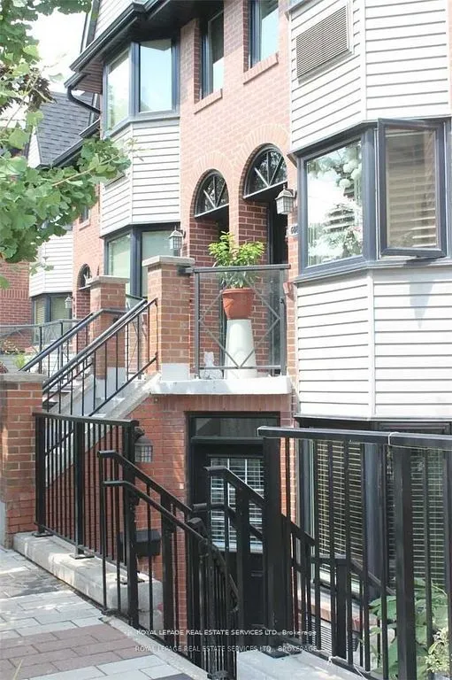 608A Wellington Street W, #5
