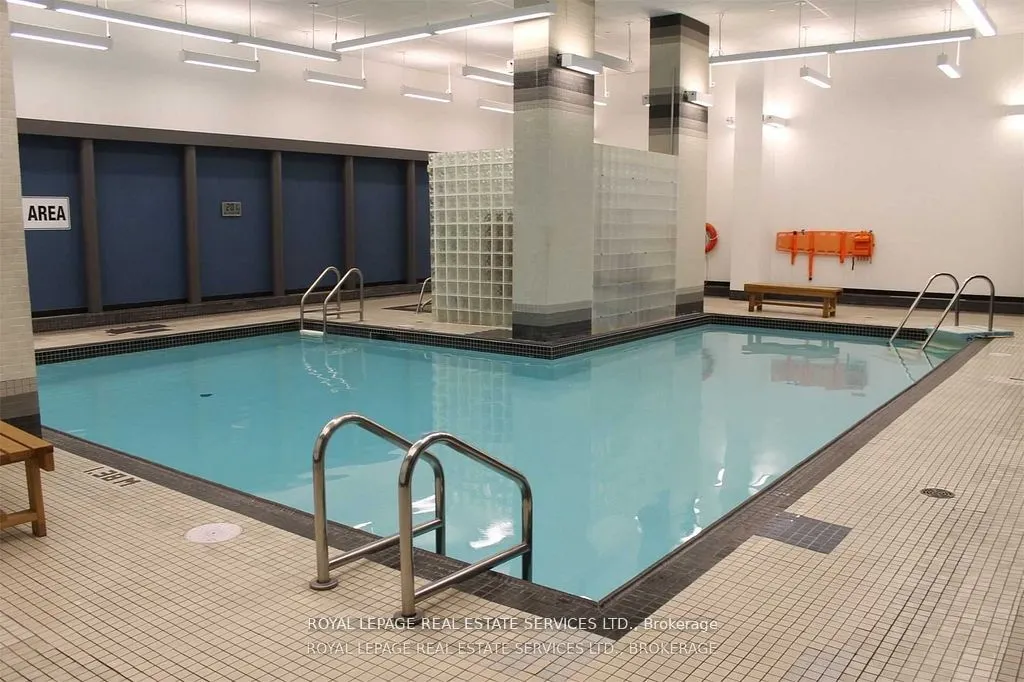 608A Wellington Street W, #5