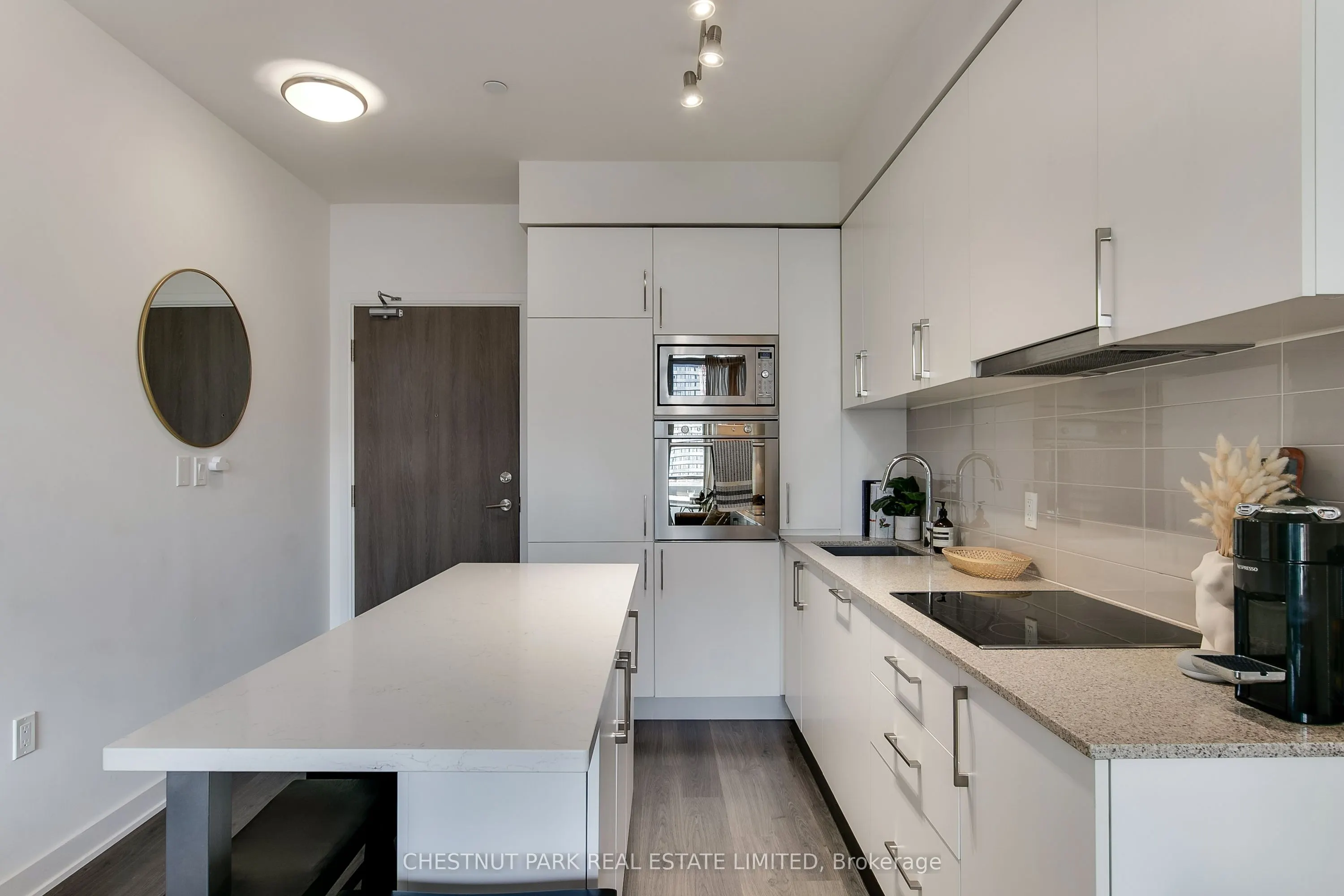 576 Front Street W, #1619