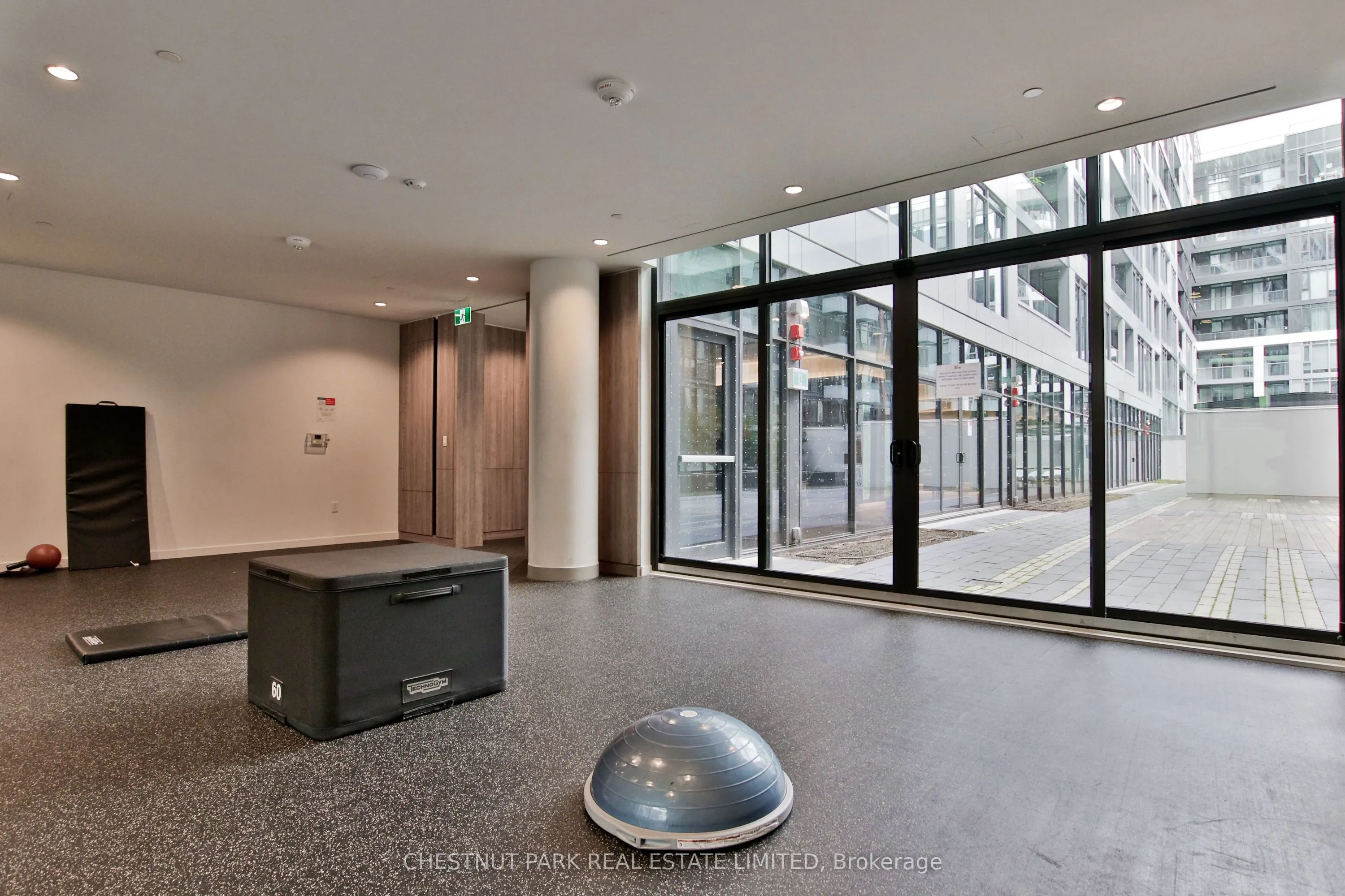 576 Front Street W, #1619