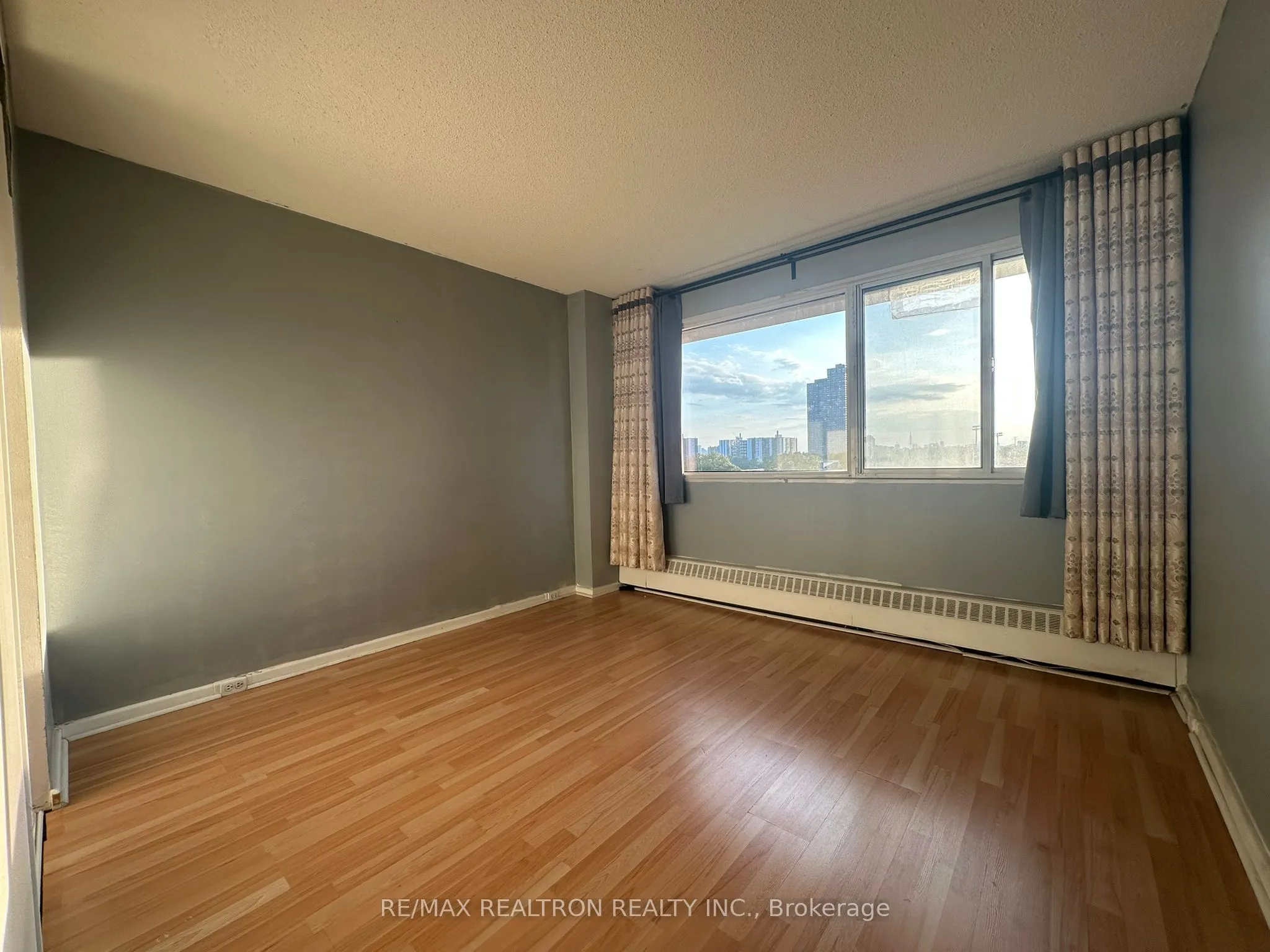 725 Don Mills Road, #605