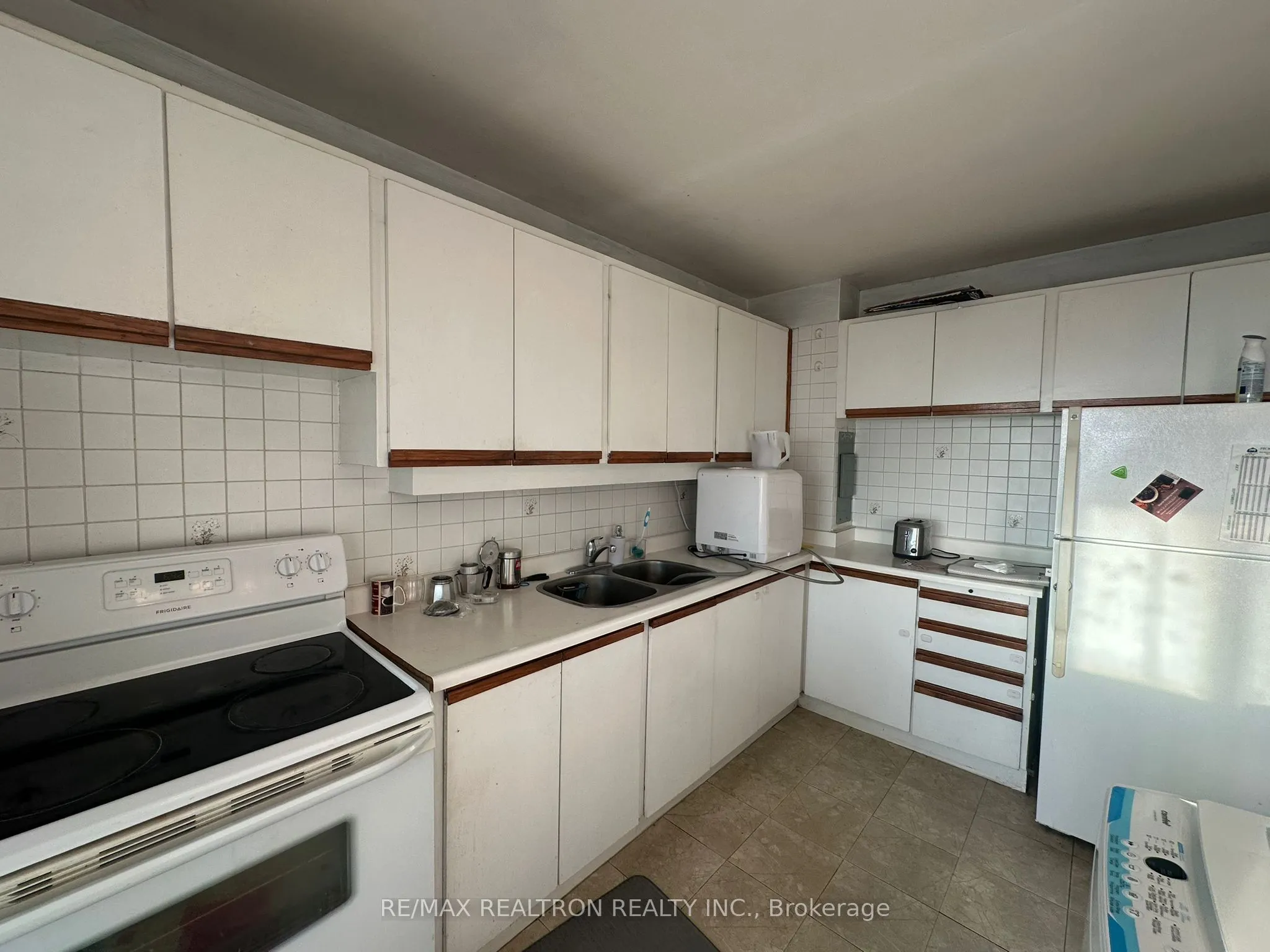 725 Don Mills Road, #605