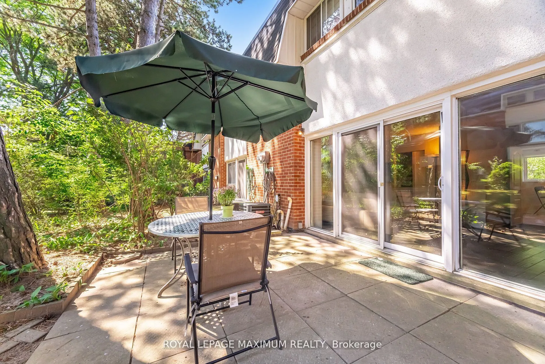 90 George Henry Boulevard, #17