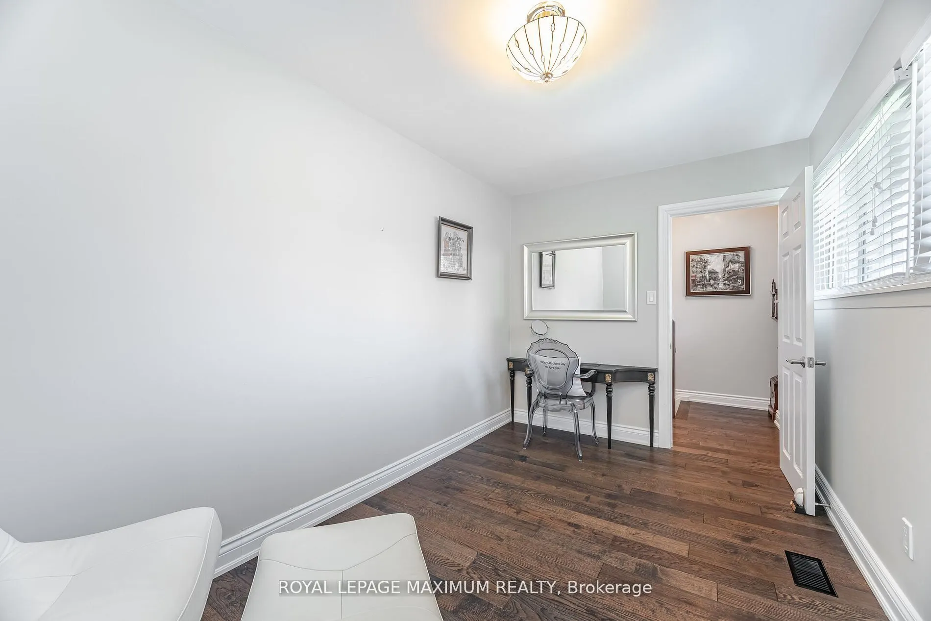 90 George Henry Boulevard, #17