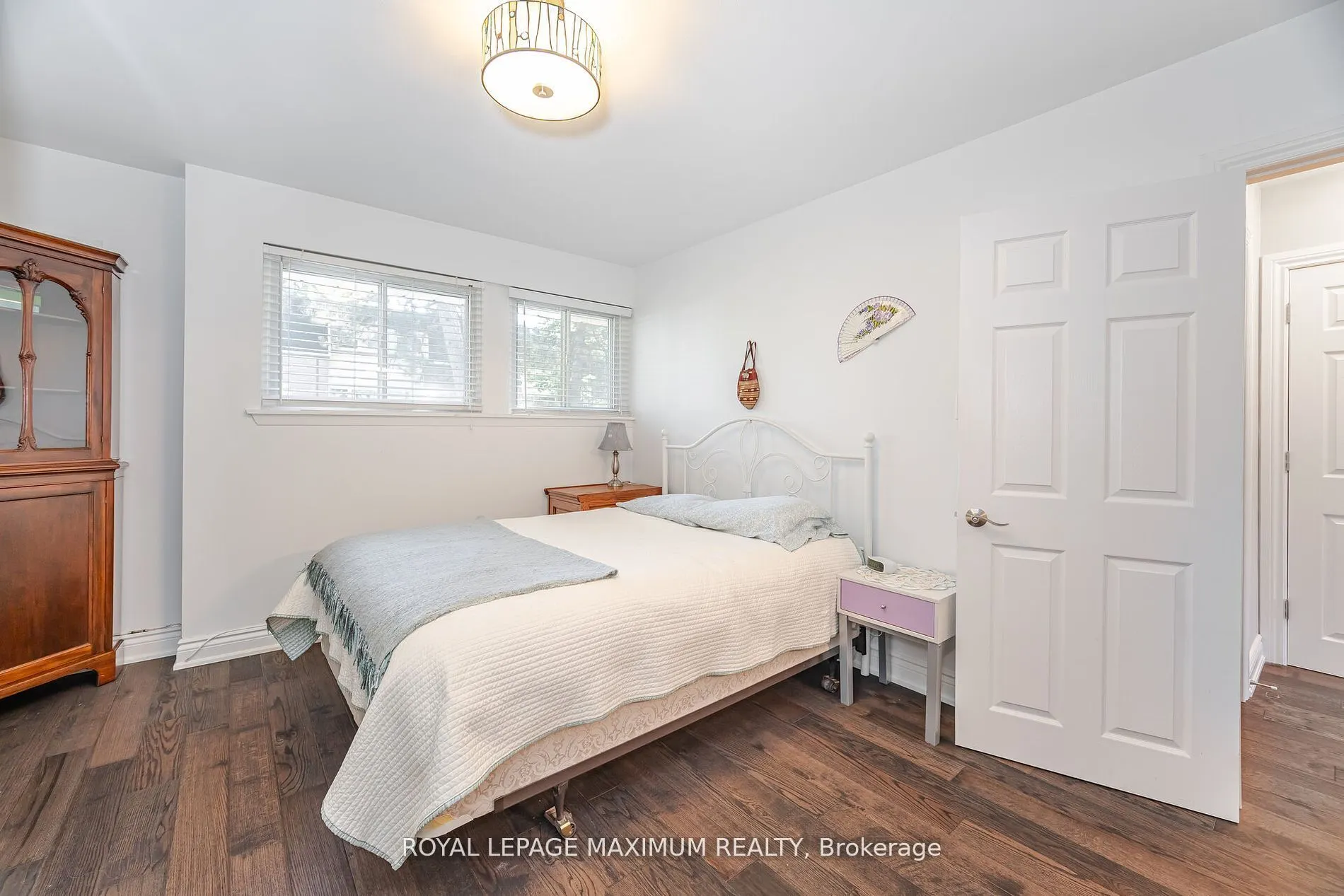 90 George Henry Boulevard, #17