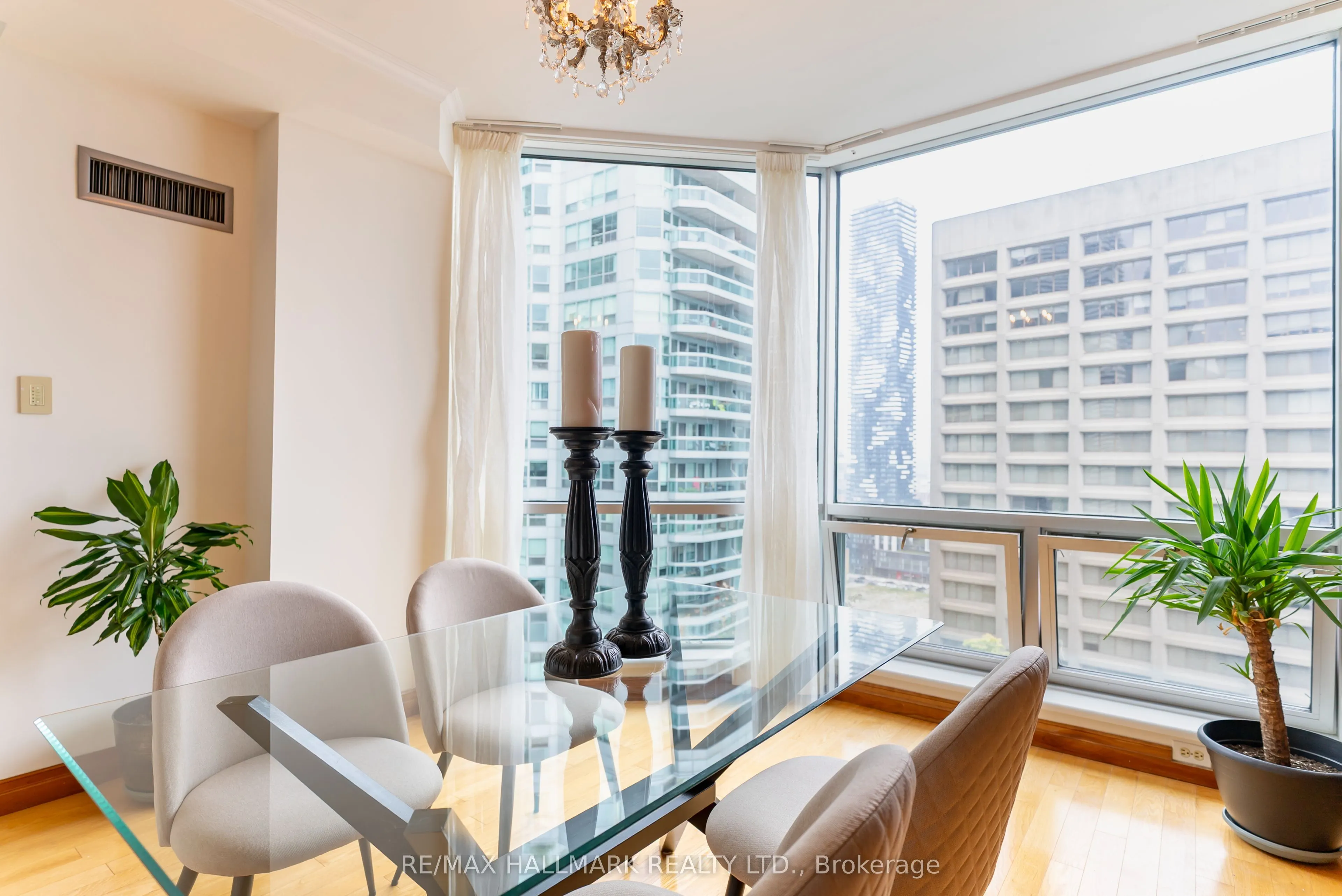 10 Queens Quay W, #Ph9