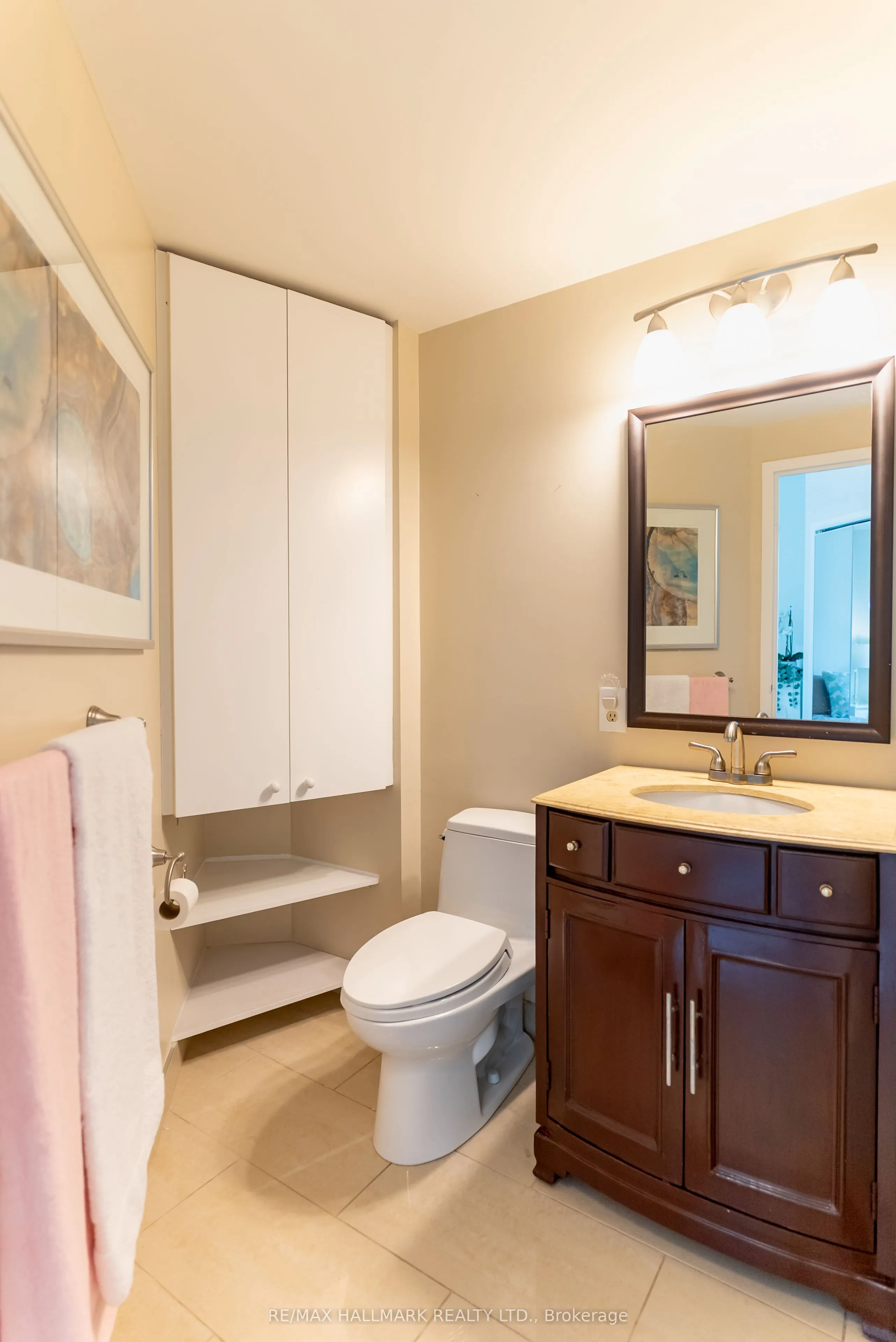 10 Queens Quay W, #Ph9