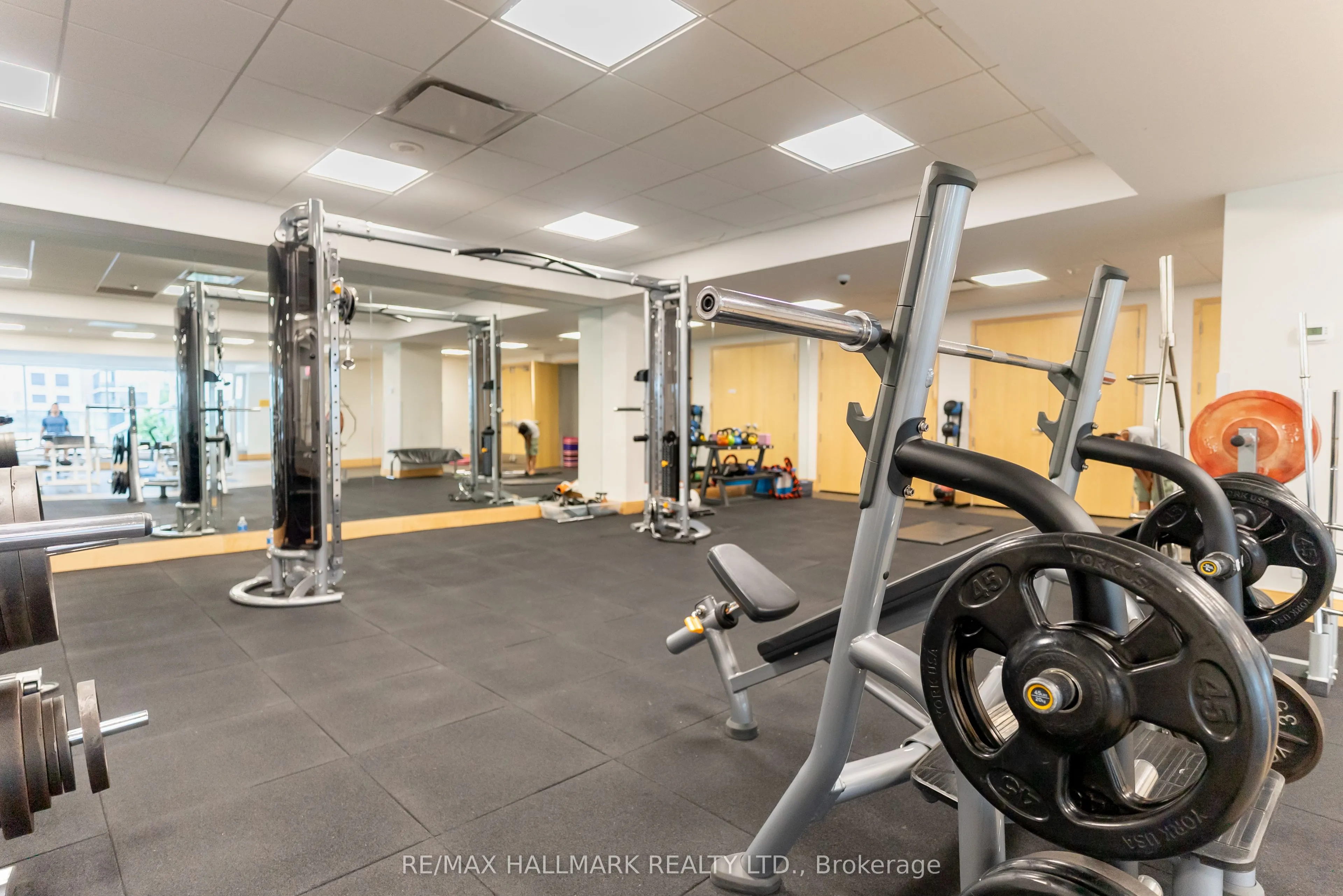 10 Queens Quay W, #Ph9