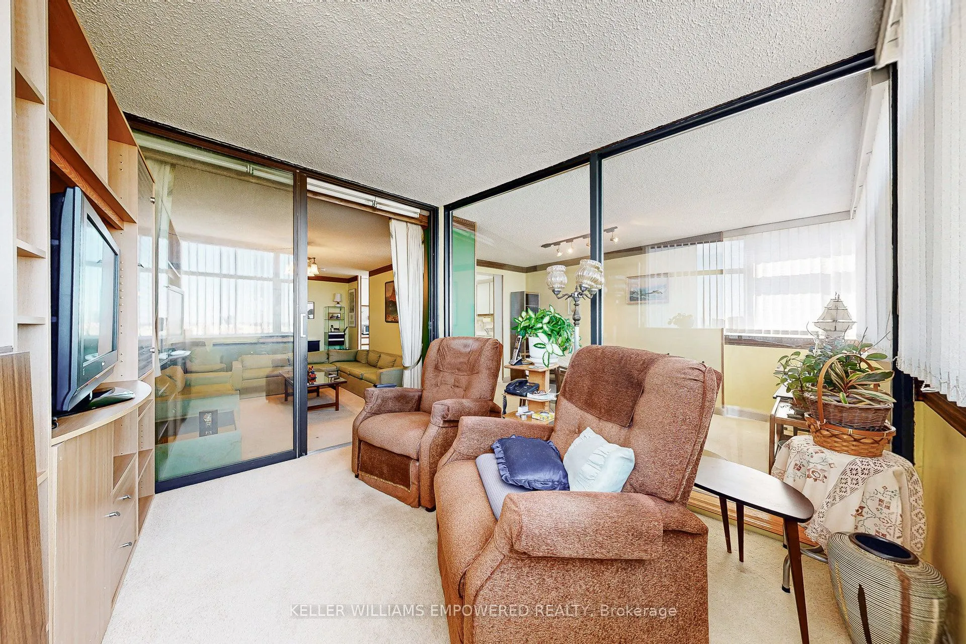 100 Antibes Drive, #2307