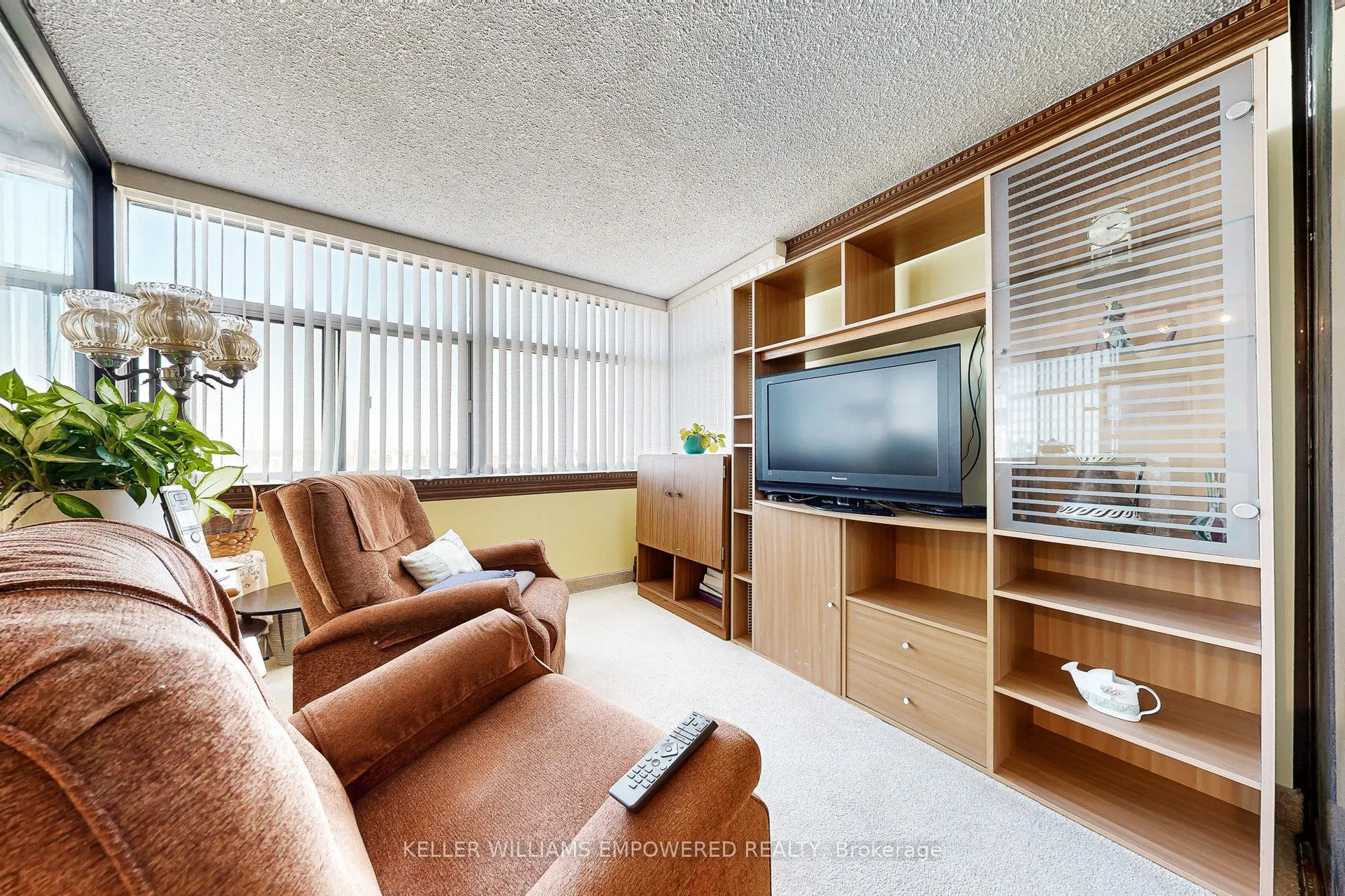 100 Antibes Drive, #2307