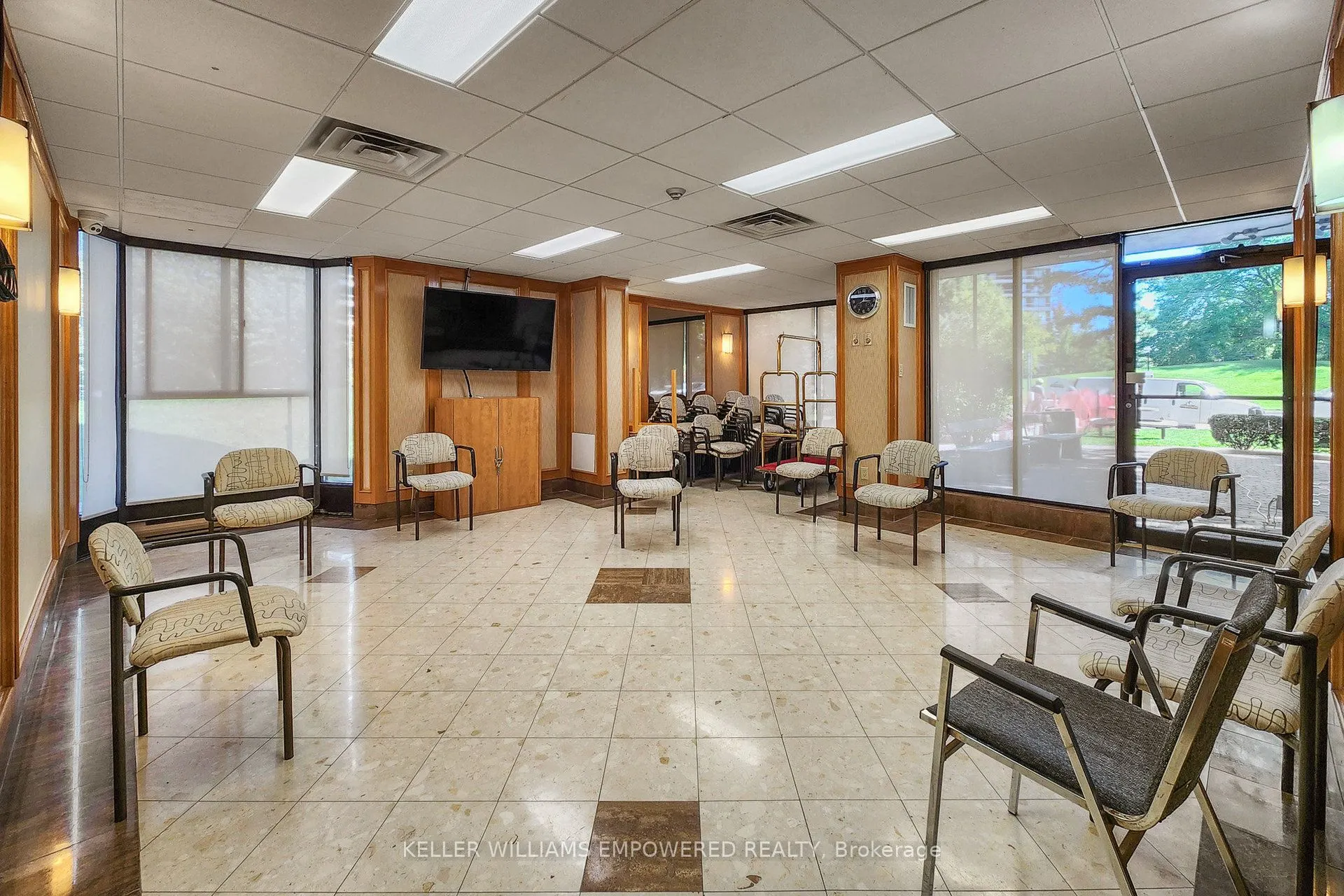 100 Antibes Drive, #2307