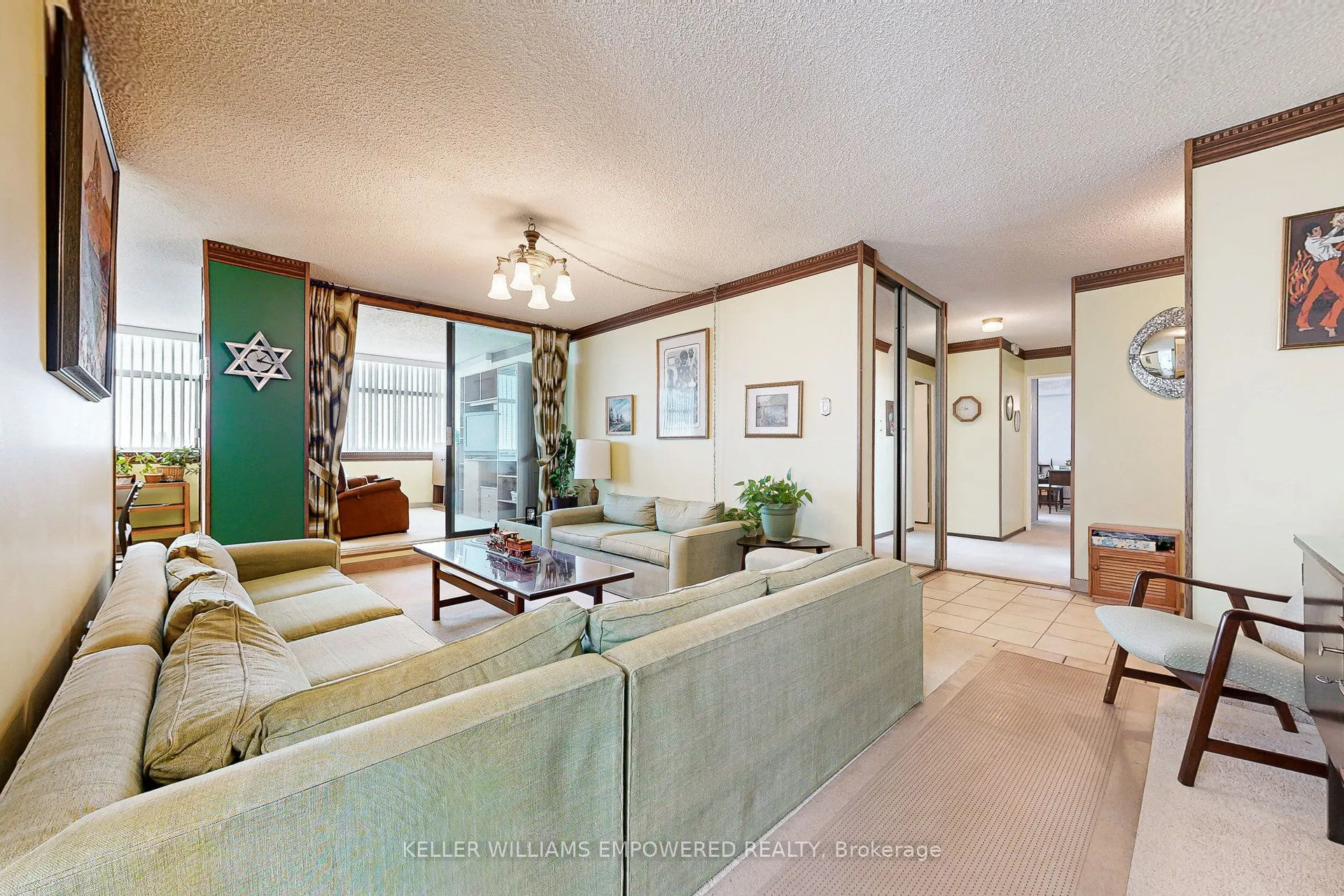 100 Antibes Drive, #2307