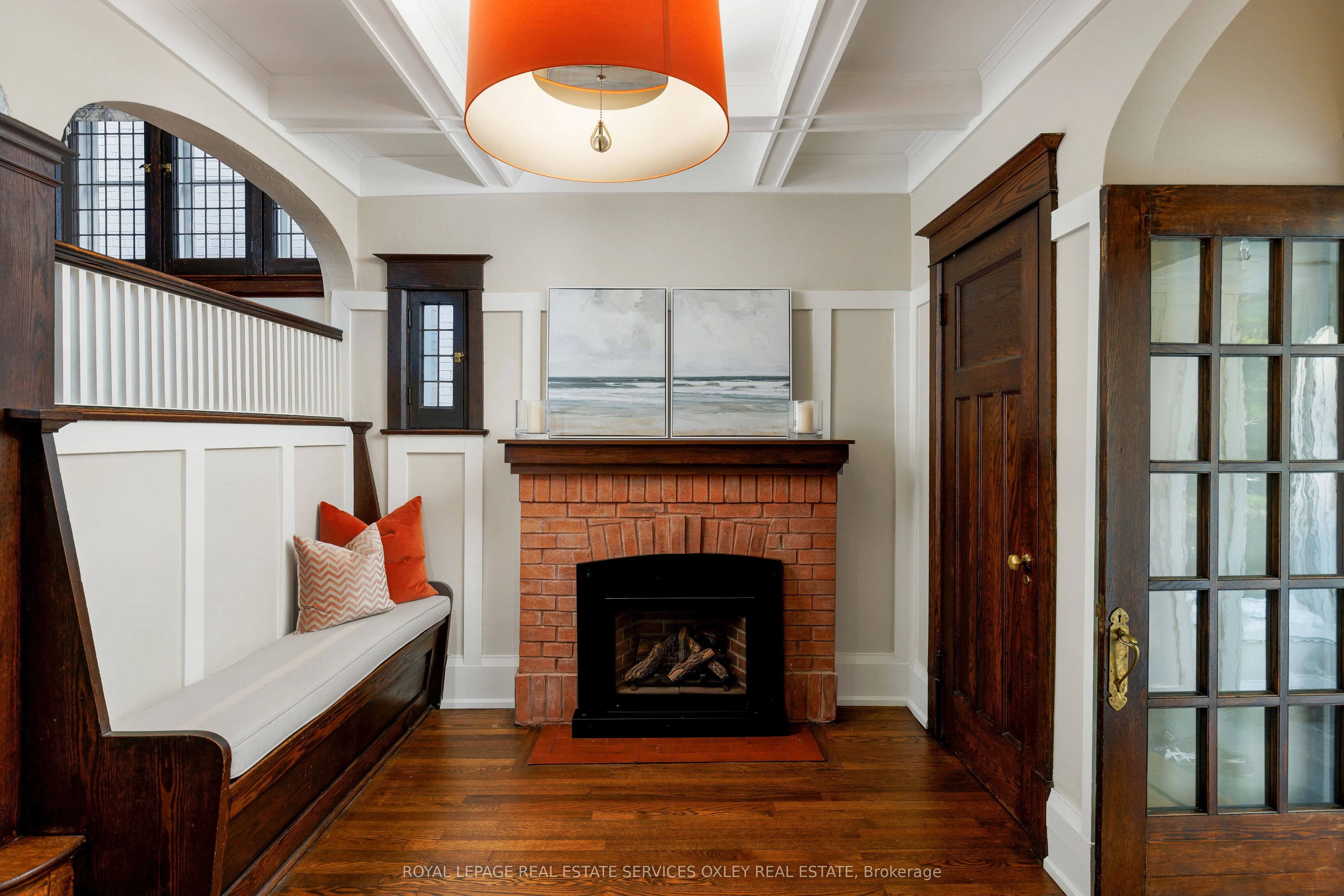 9 Lynwood Avenue