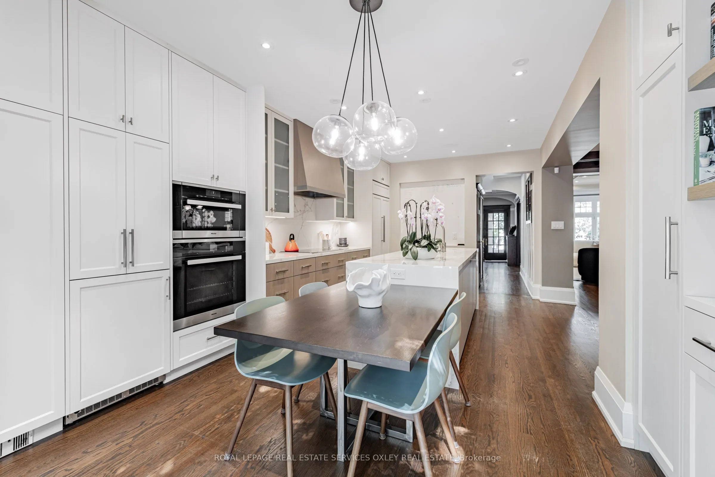 9 Lynwood Avenue