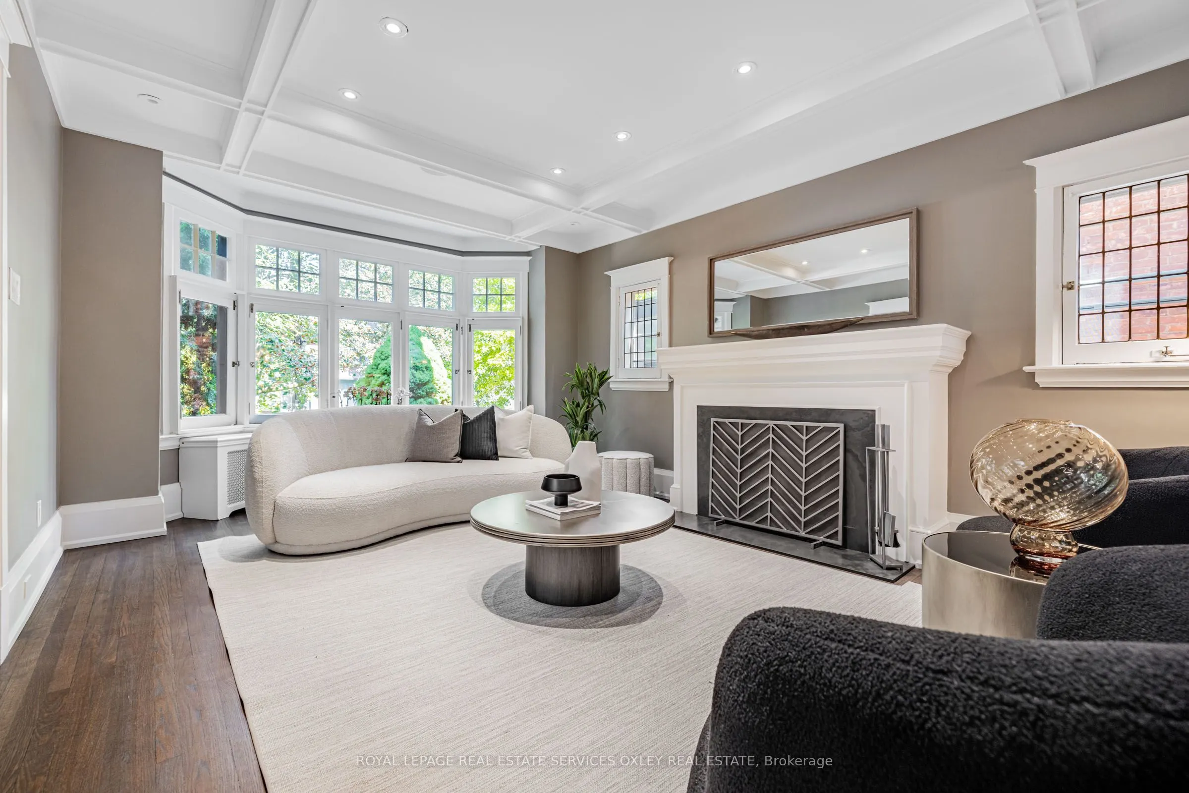 9 Lynwood Avenue