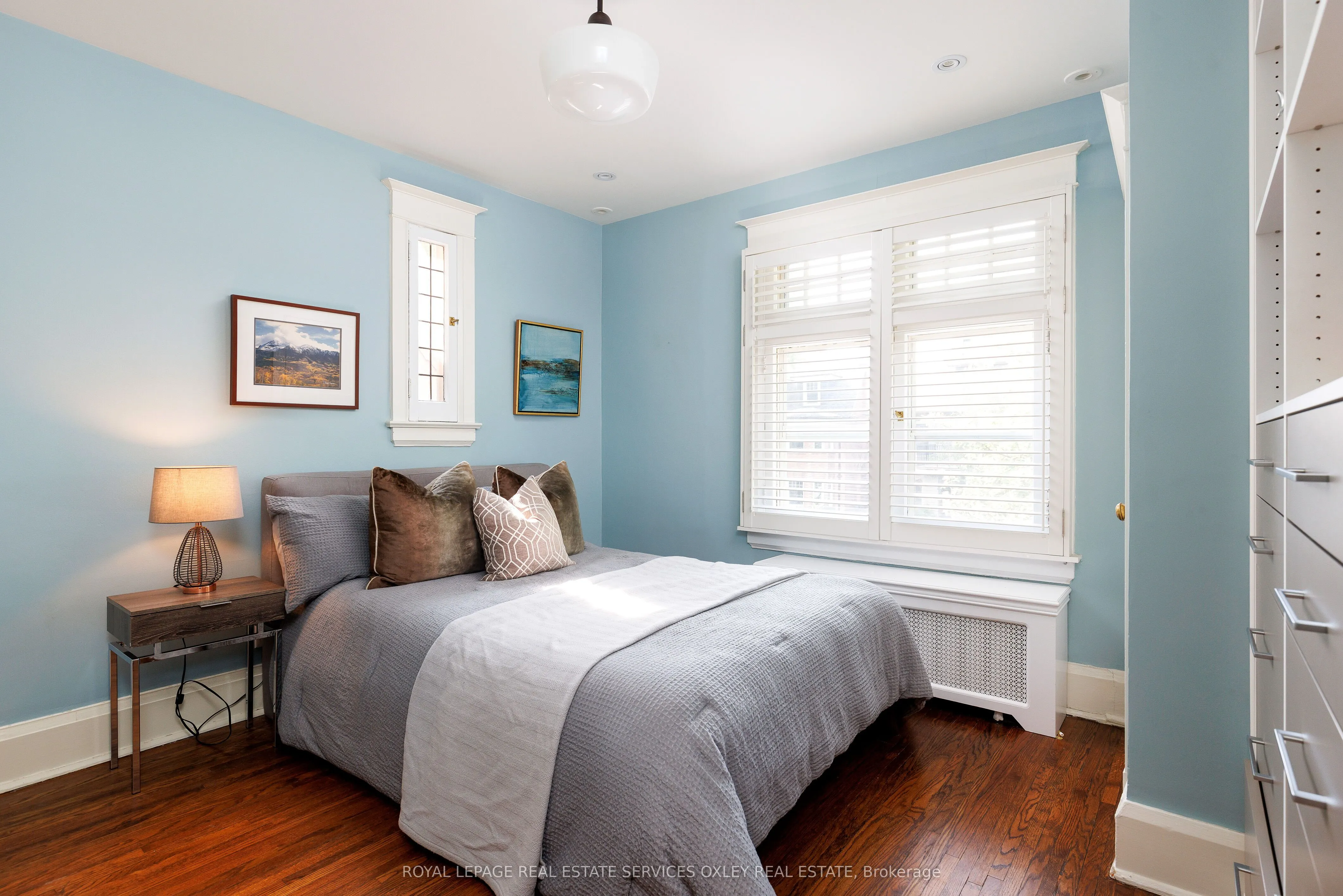 9 Lynwood Avenue