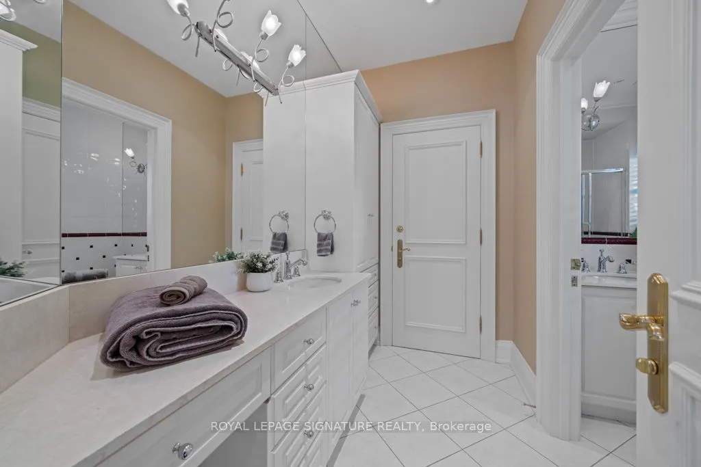 428 Glengrove Avenue