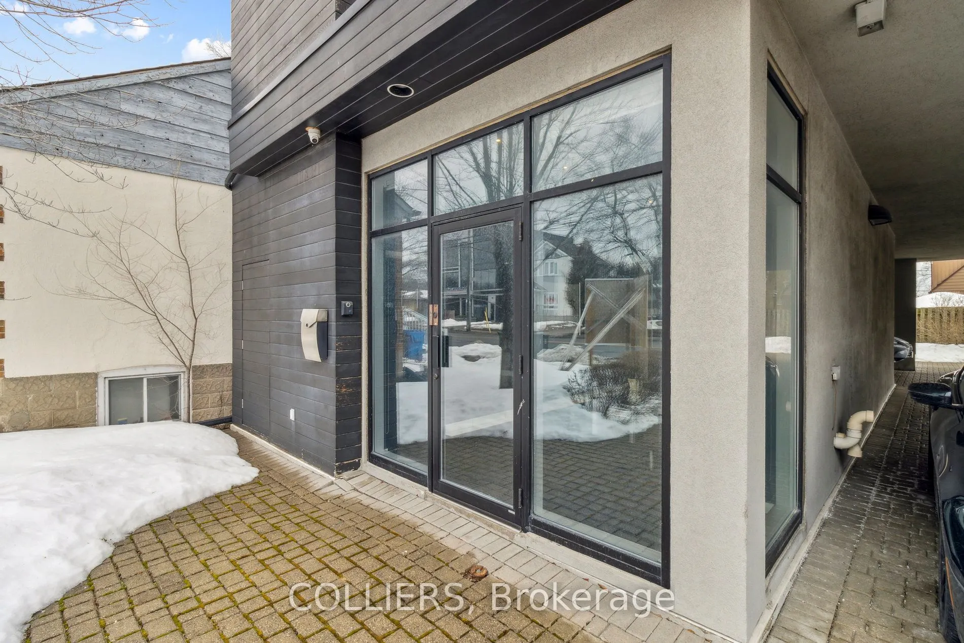 229 Sheppard Avenue W